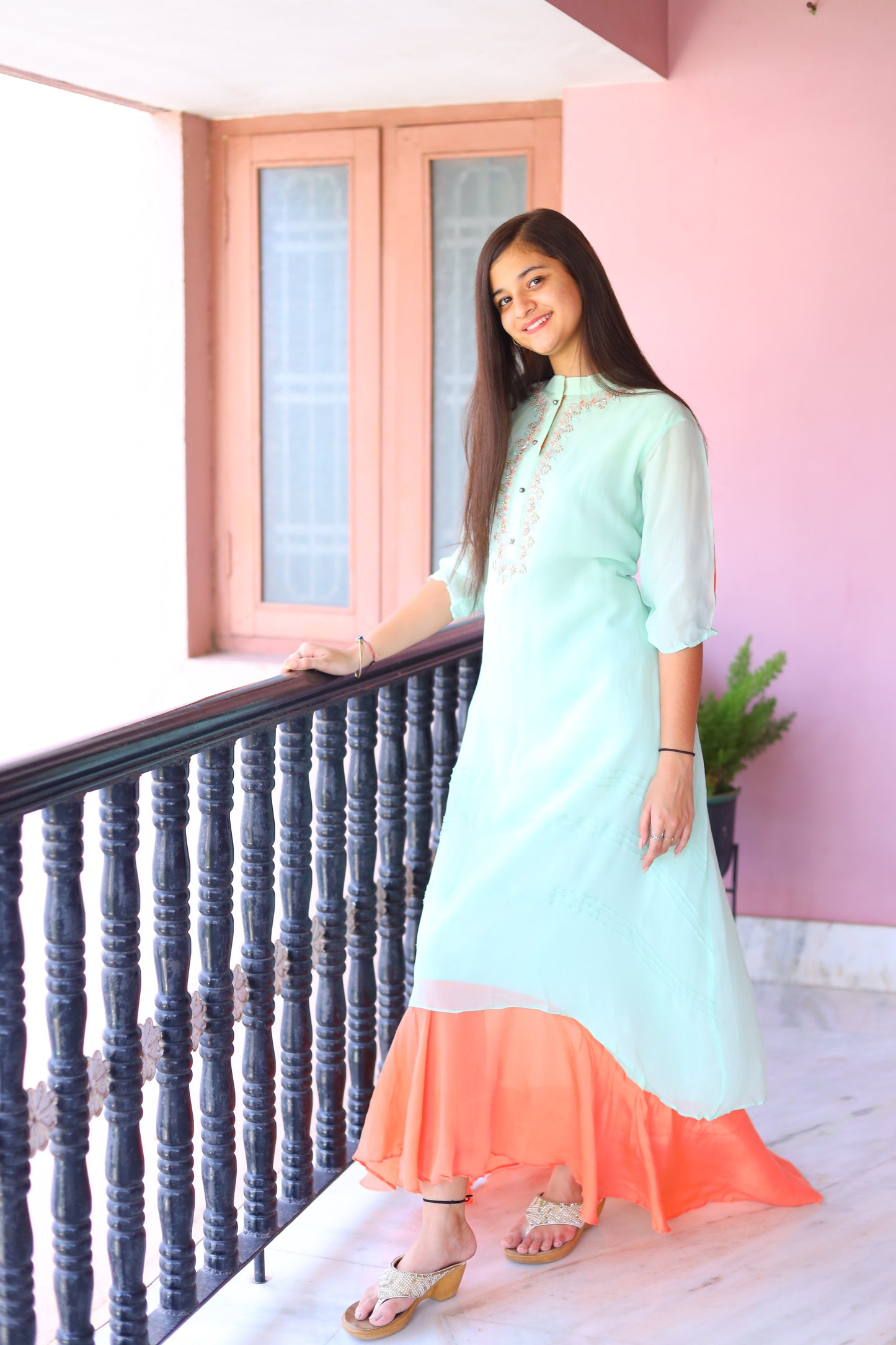 JEENAS Women Georgette Kurti