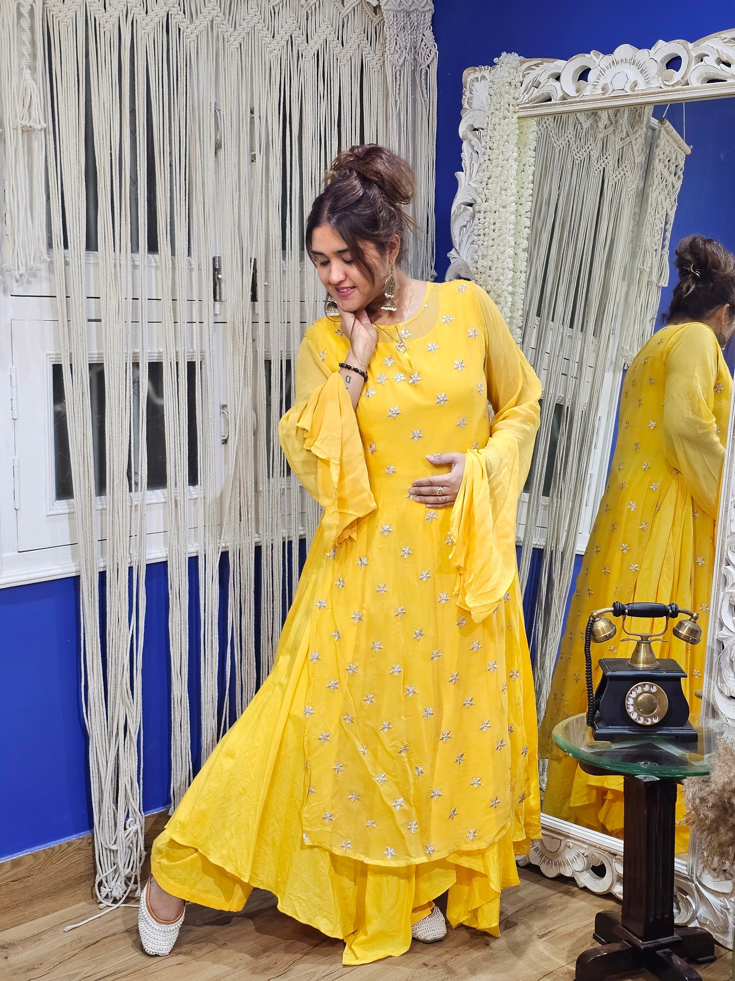 Jeenas 3 piece plaza set