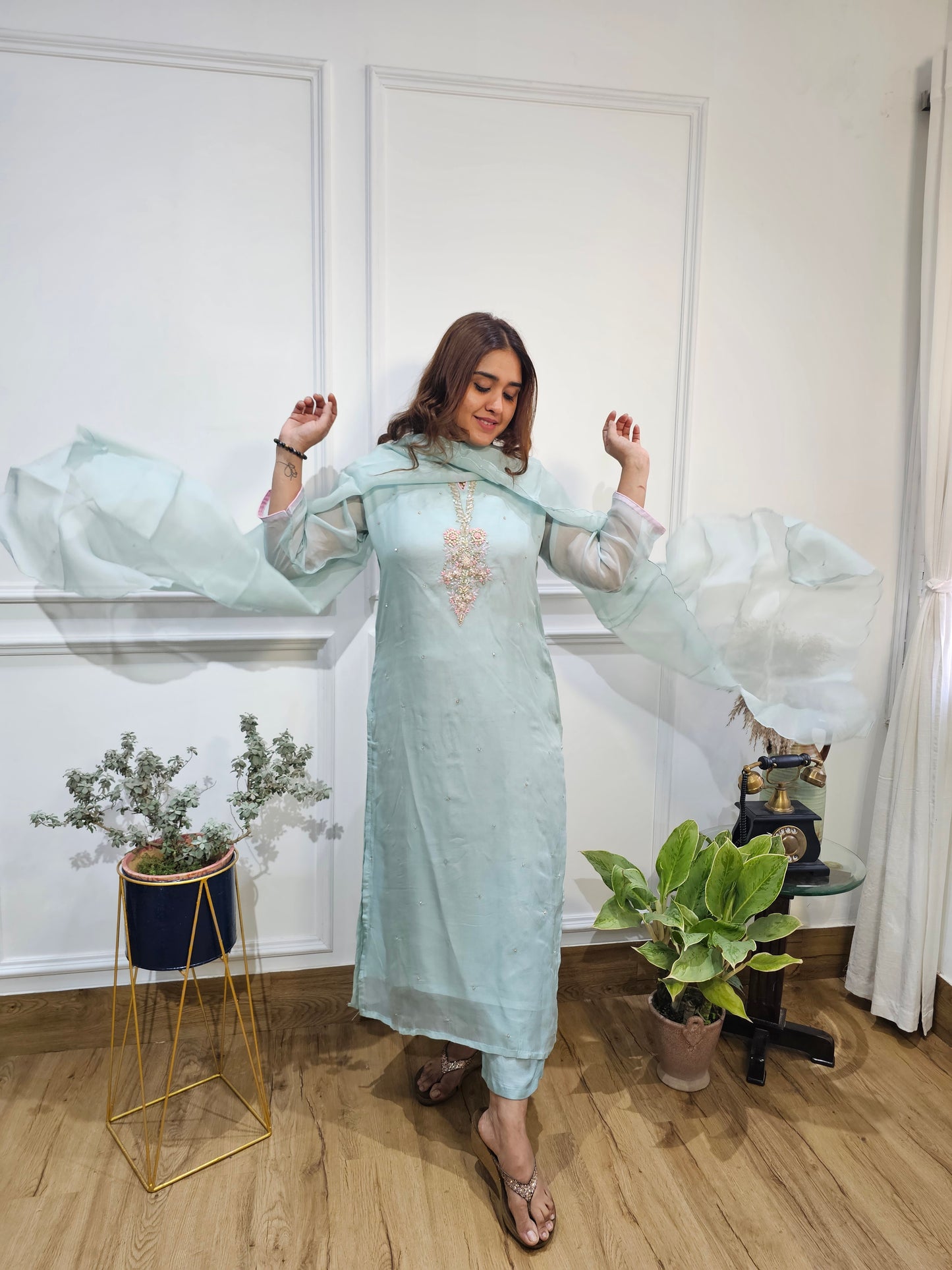 Jeenas organza suit set