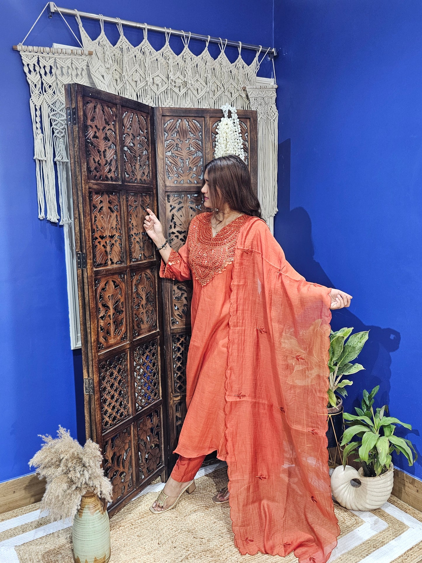 Jeenas embroidery A line suit set