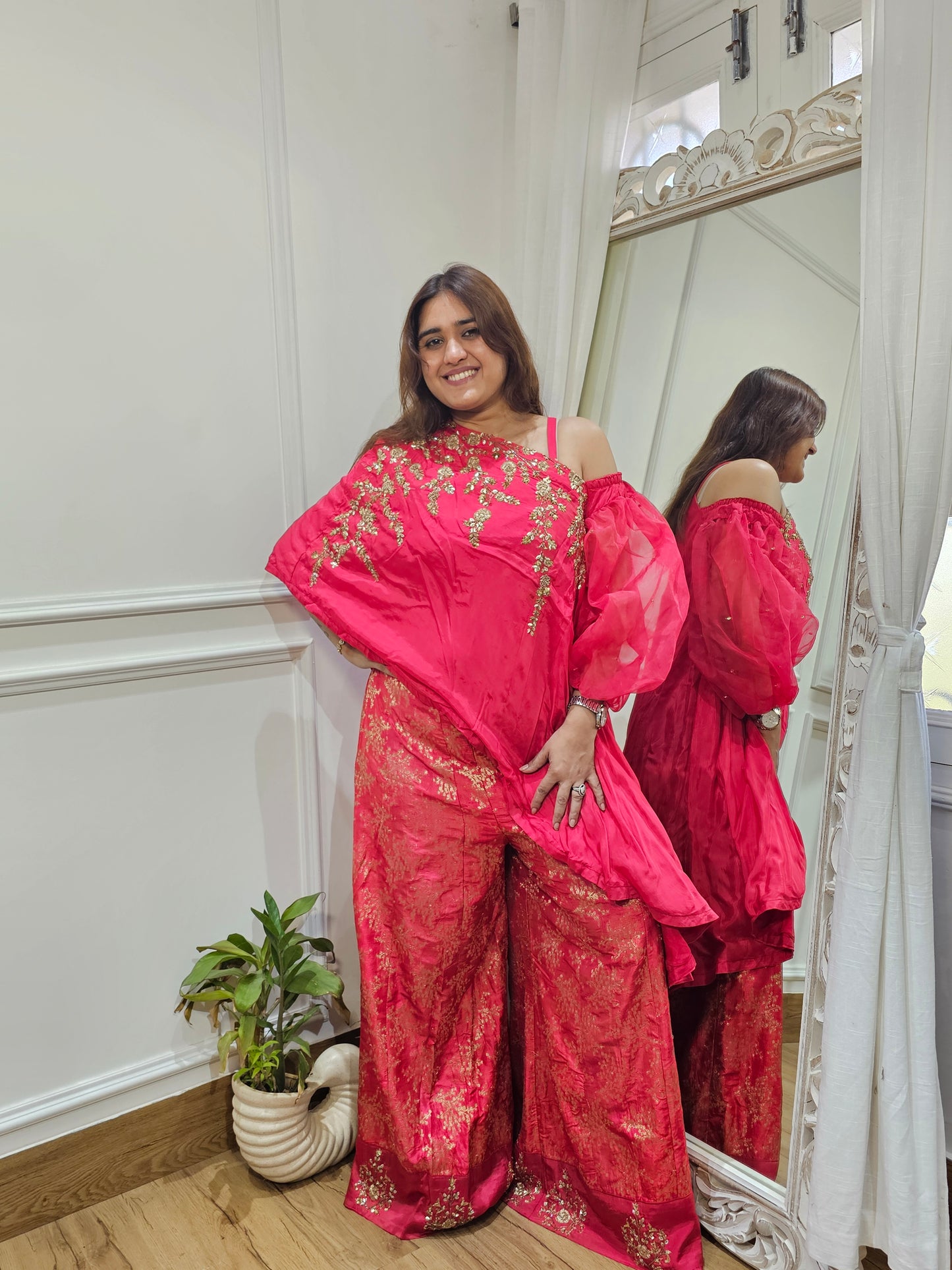 Jeenas red indowestern set