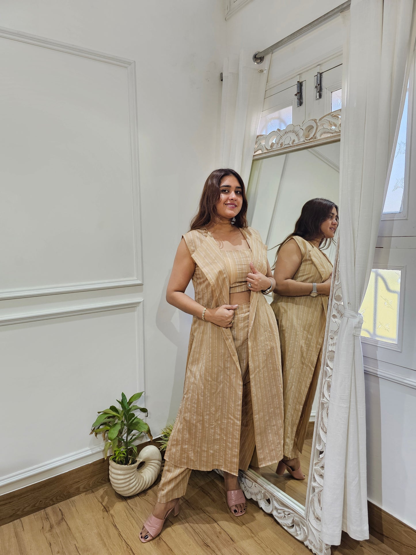 Jeenas beje indowestern set