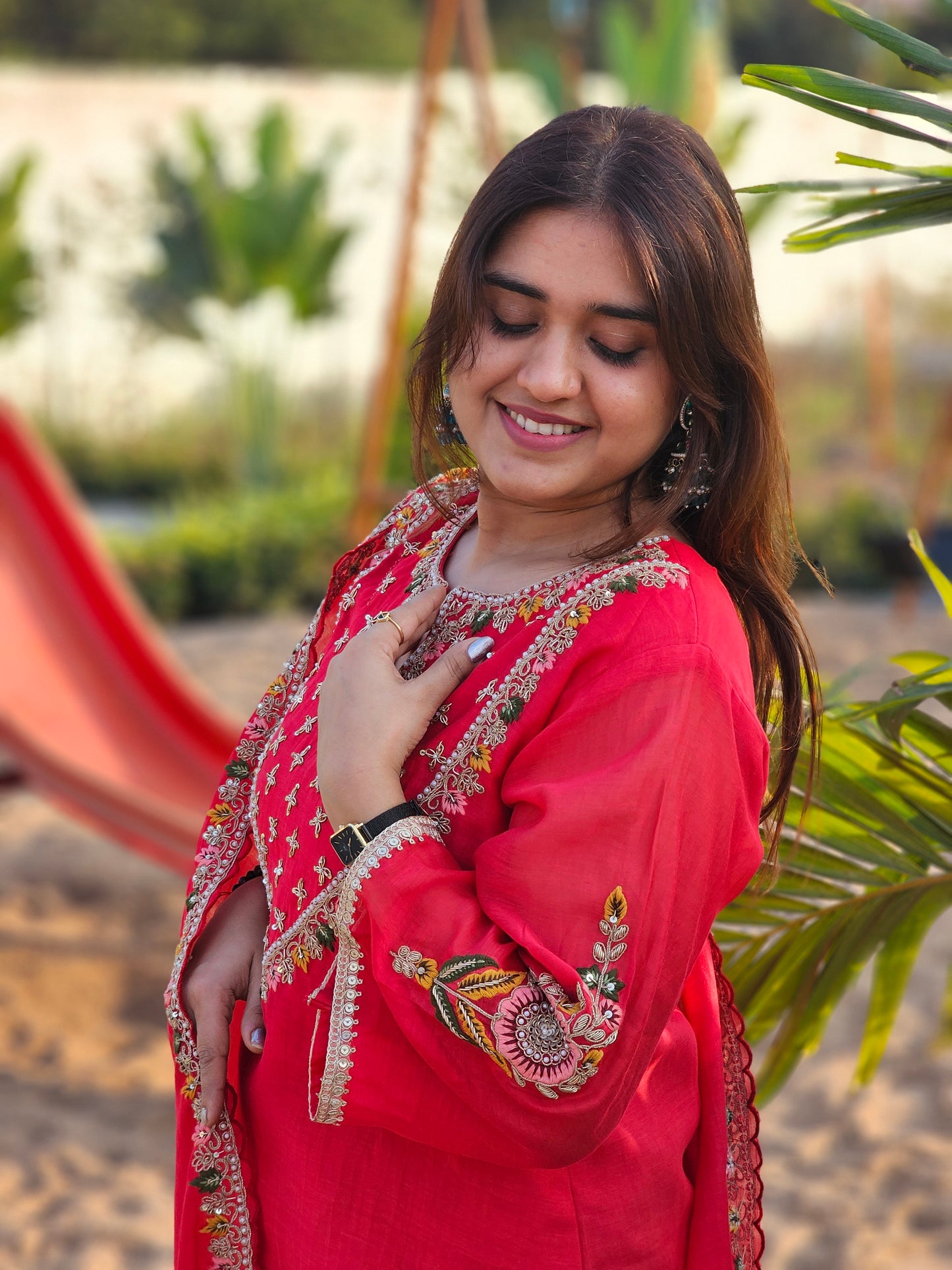 Jeenas heavy embroidered suit set