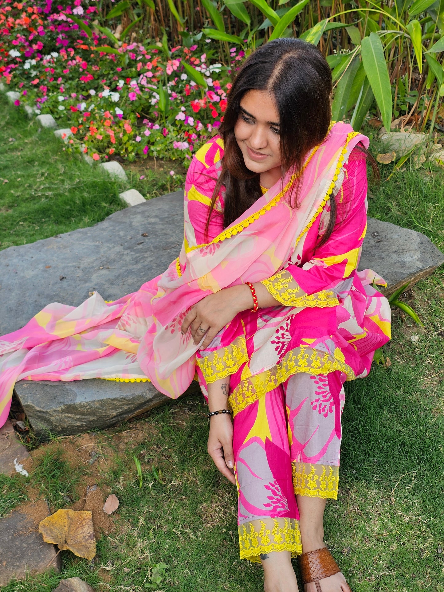 Jeenas floral a line short mal cotton suit