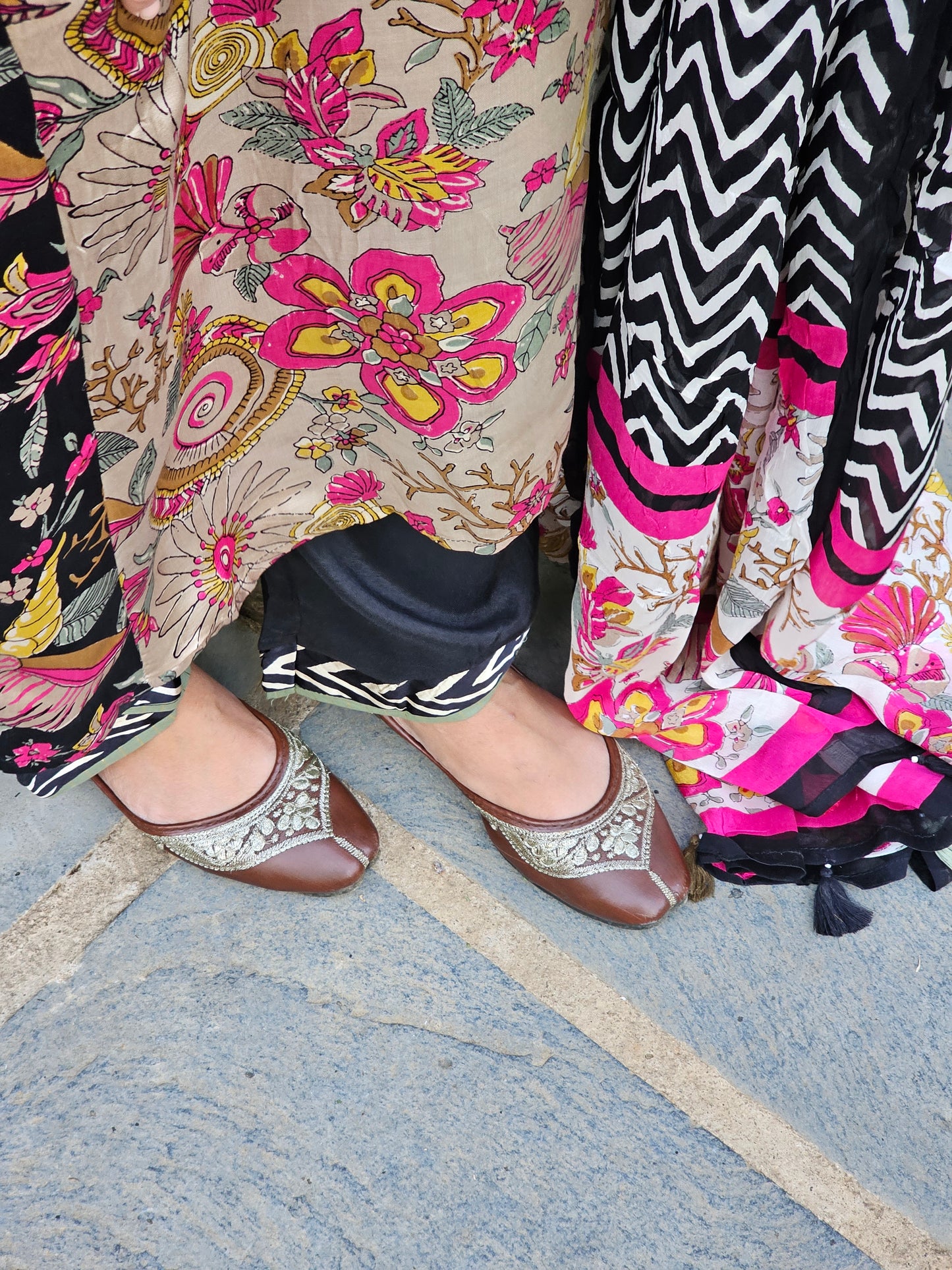 Jeenas floral crepe suit set