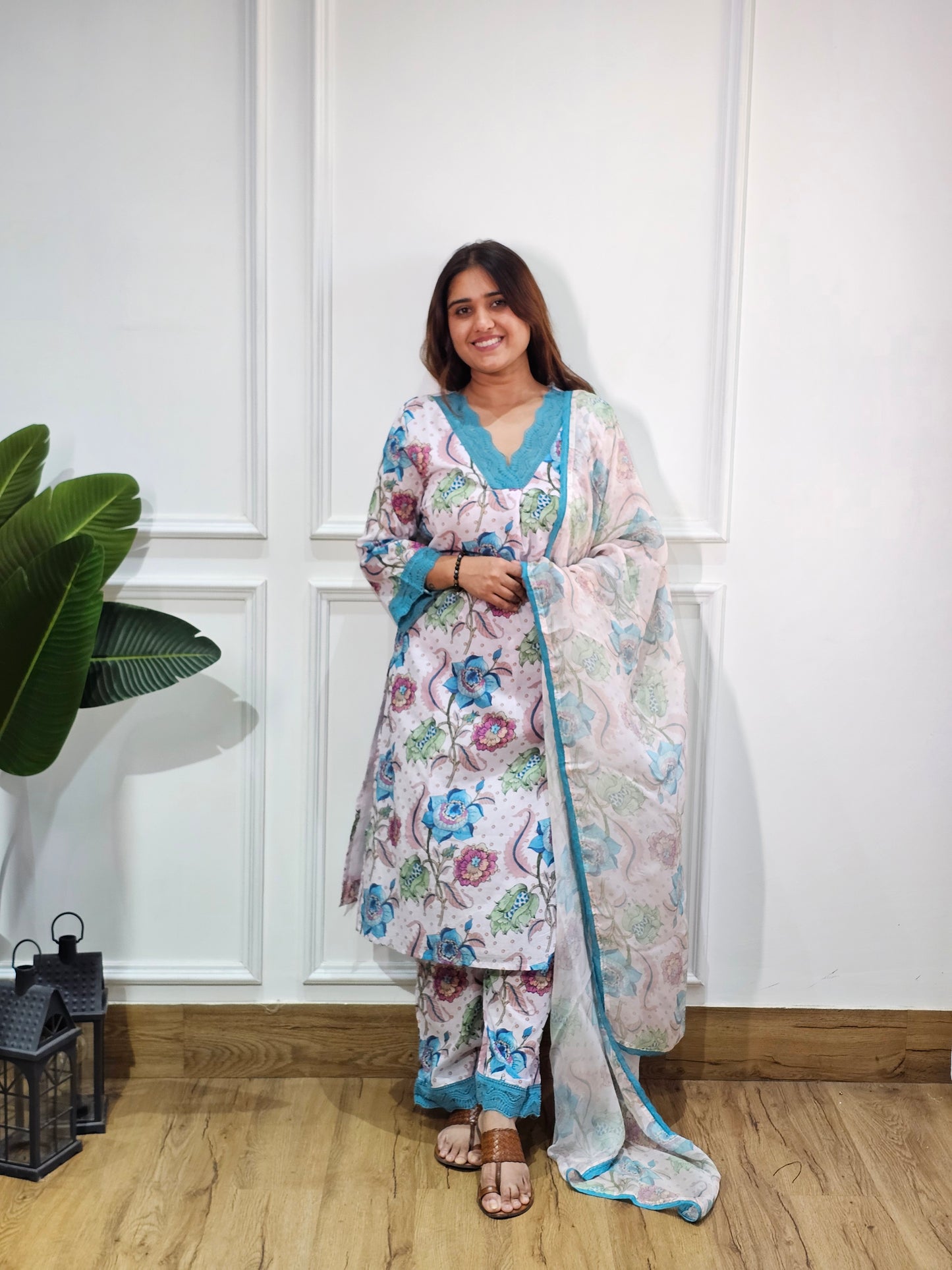 Jeenas floral pure mal cotton suit