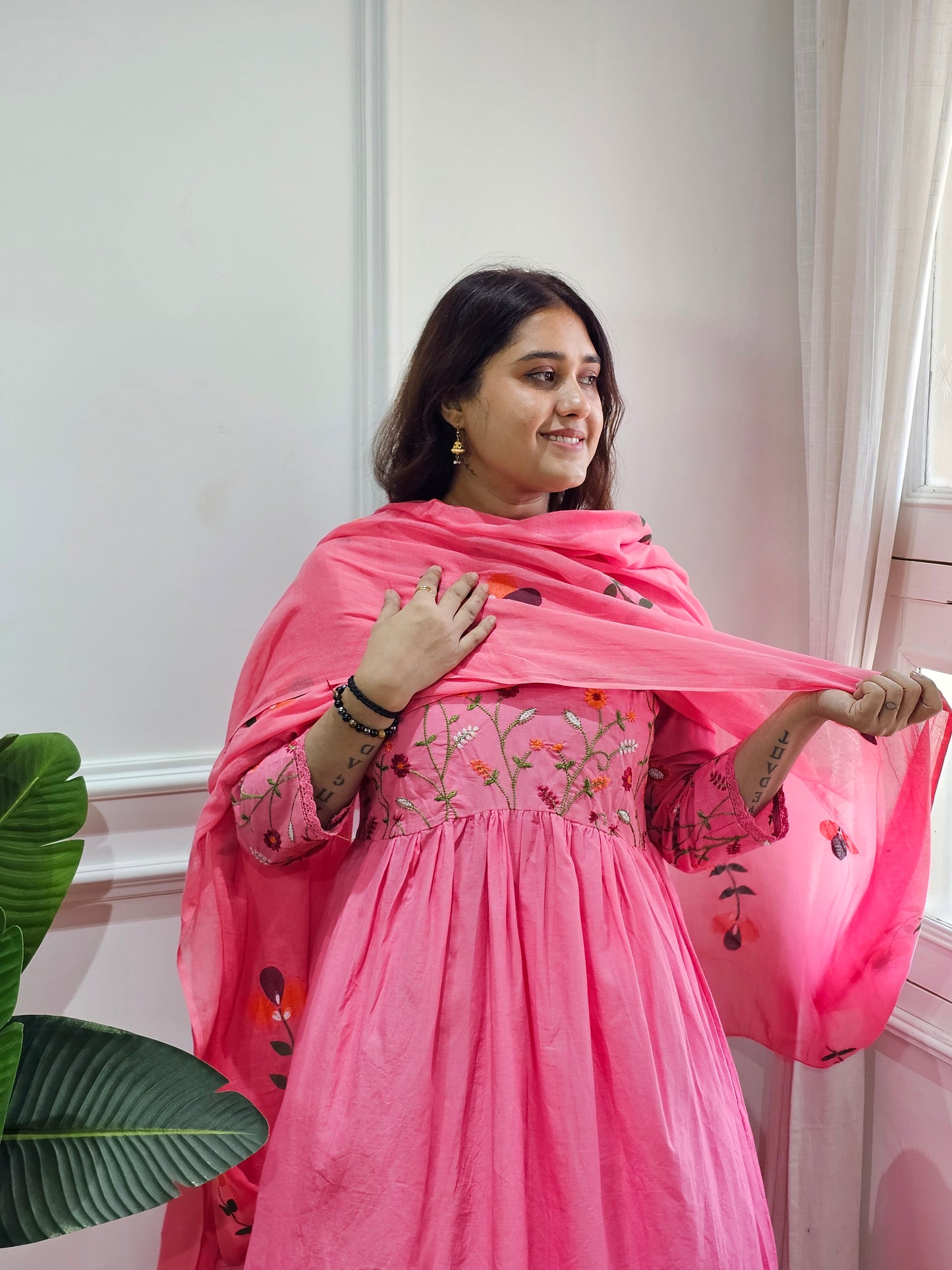 Jeenas embroidery suit set