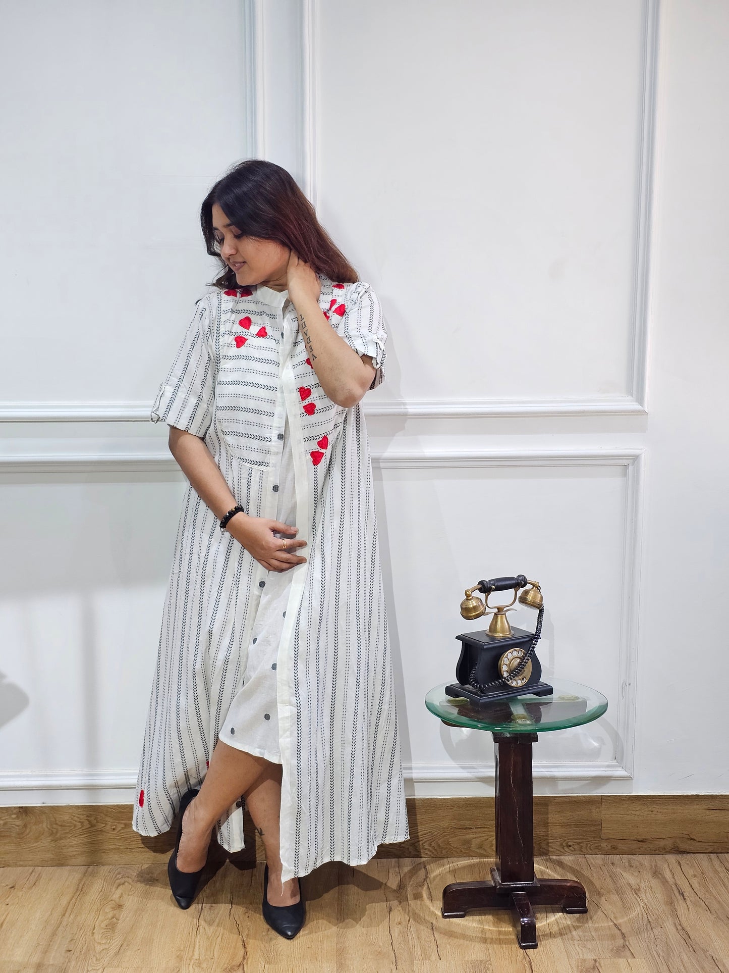 Jeenas white heart tunic