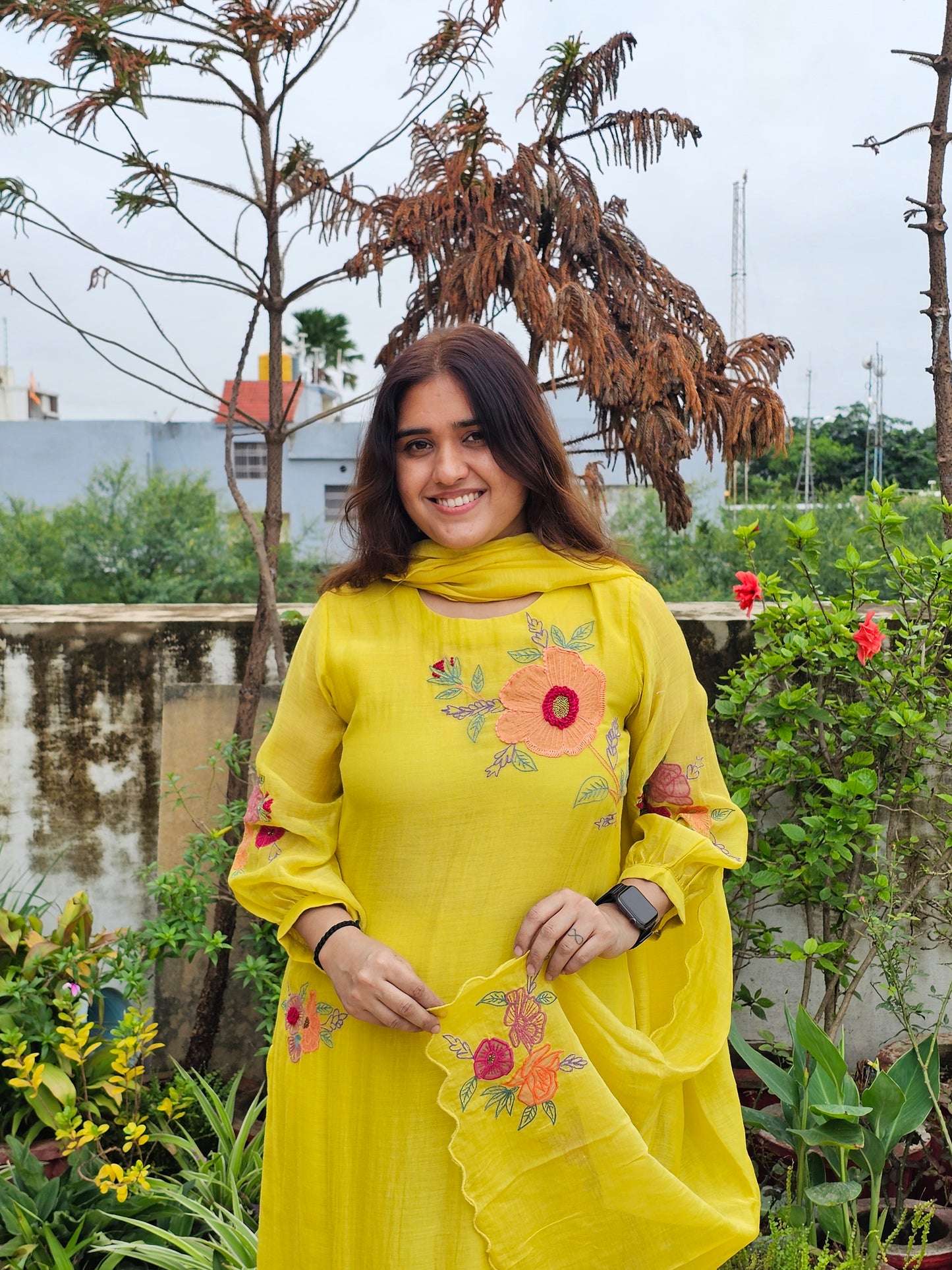 Jeenas embroidery suit set