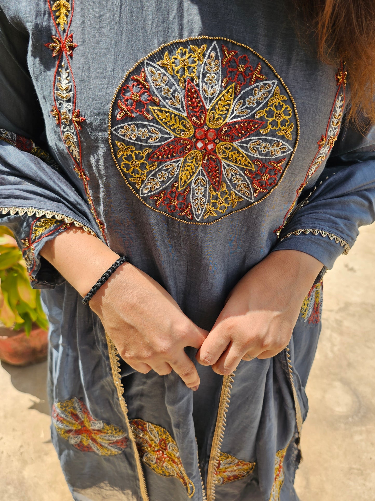 Jeenas embroidery suit set