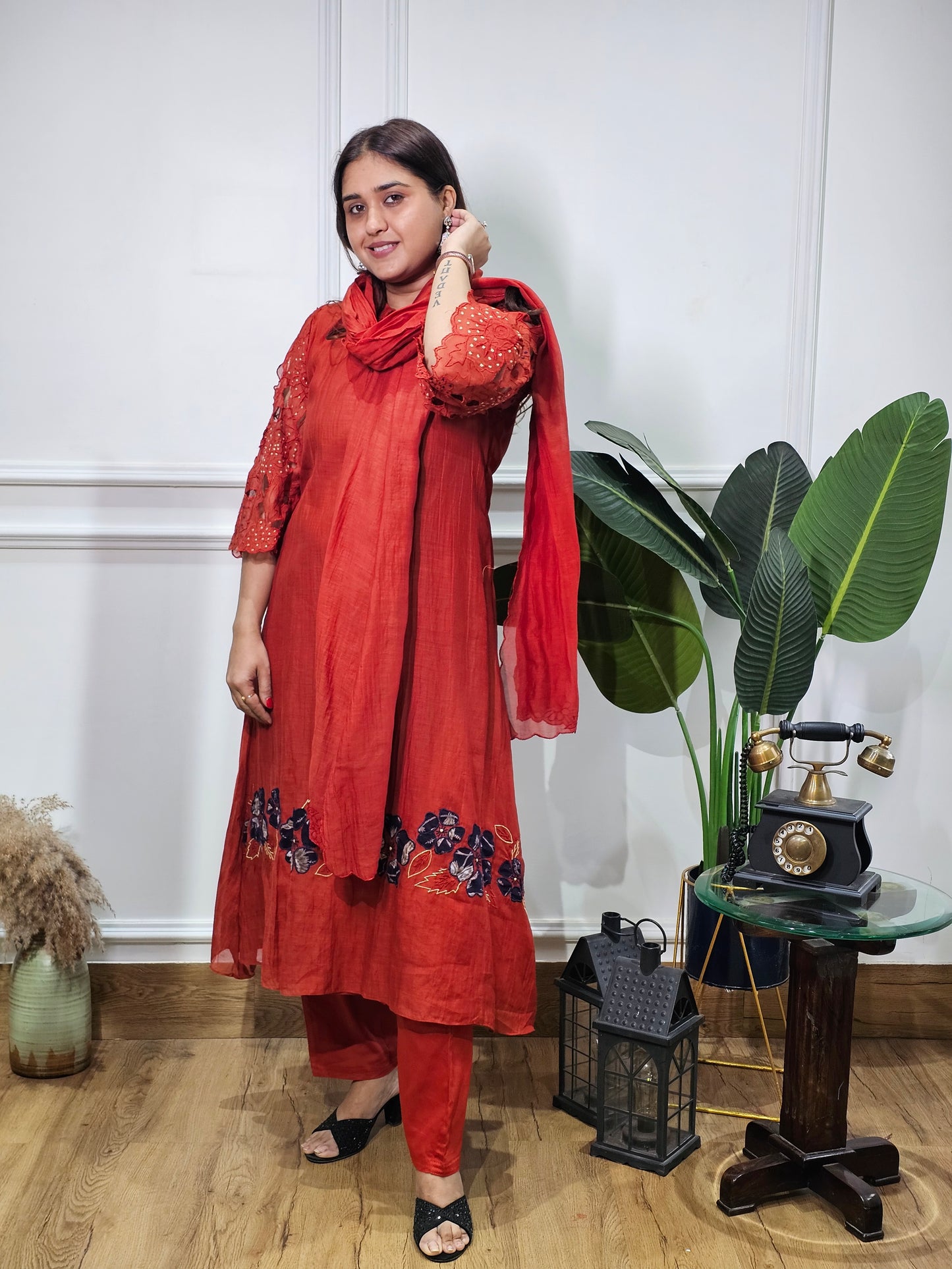 Jeenas mul chanderi suit set