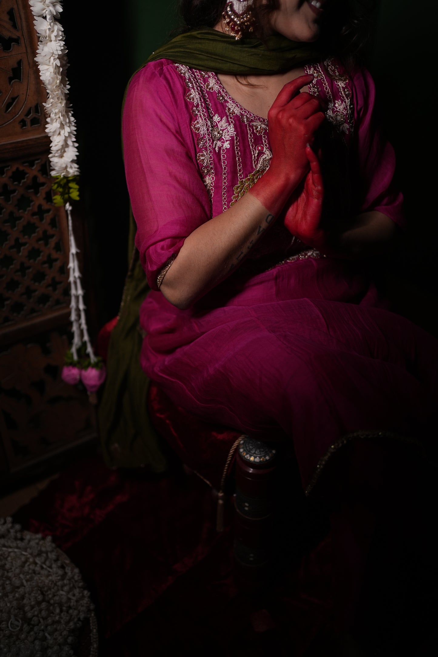 Jeenas Magenta Malhar suit