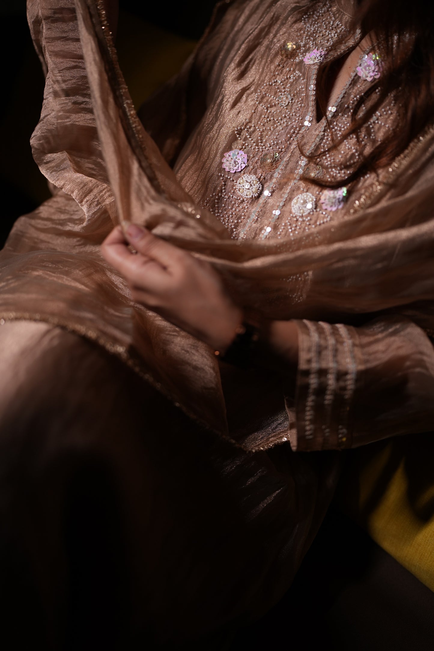 jeenas Zari-e-Tissue