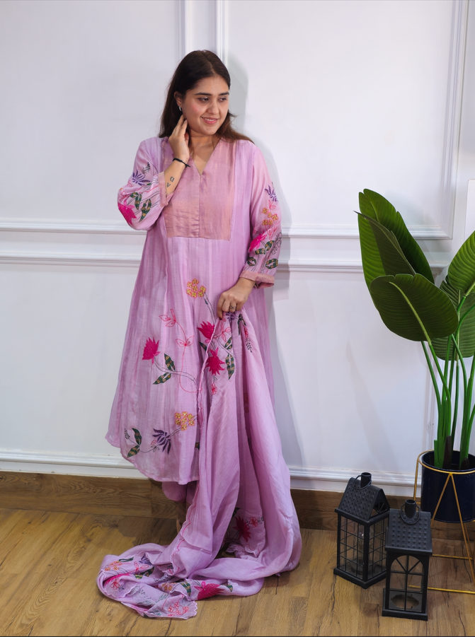Jeenas embroidery suit set