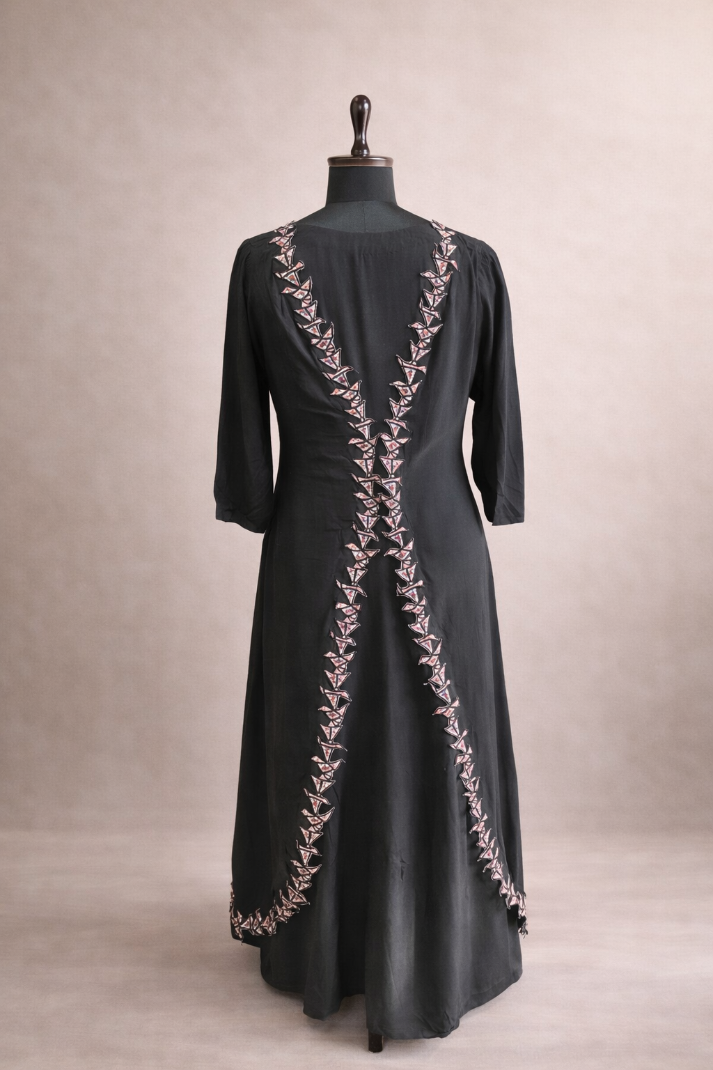 jeenas black suit