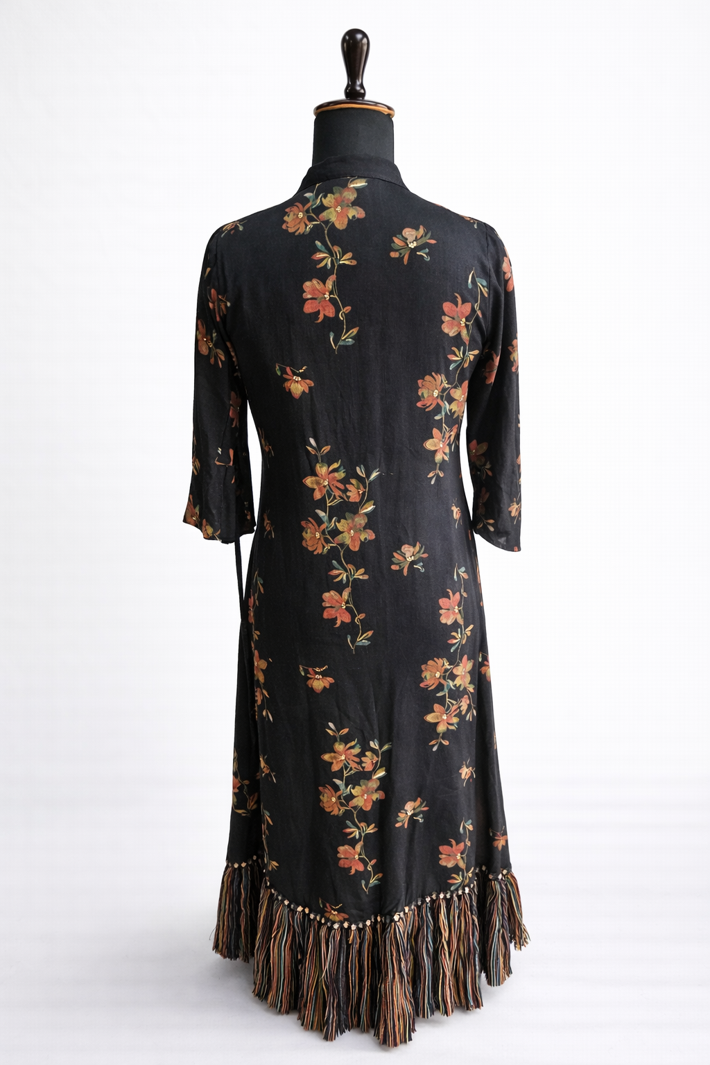 jeenas black floral kurta