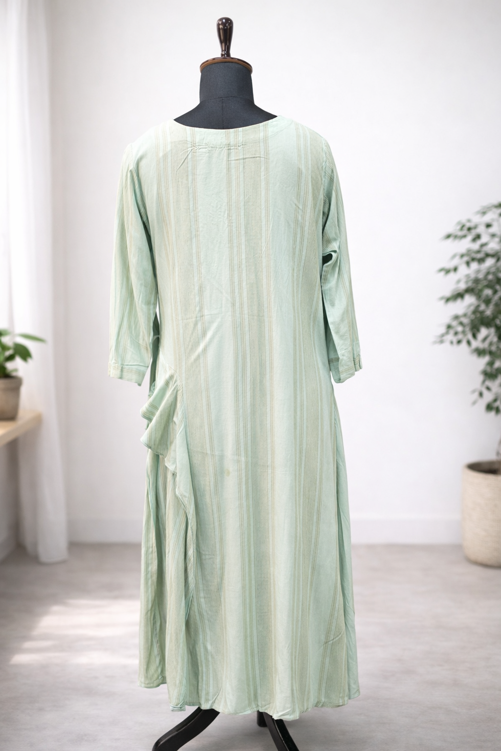 Jeenas Kurta