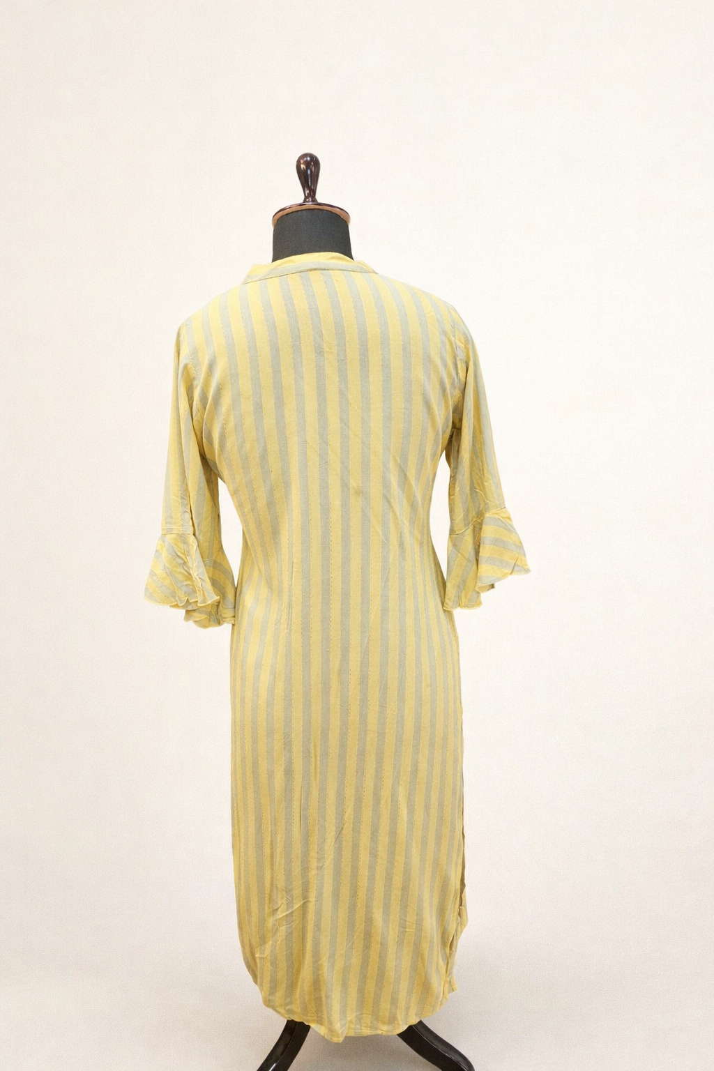 Jeenas Kurta