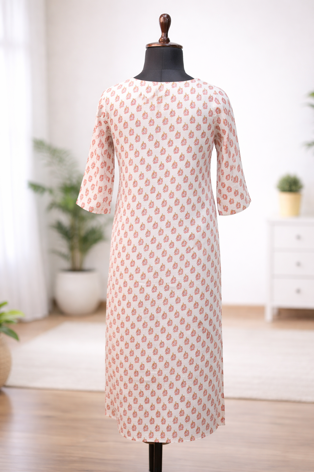 Jeenas ZRI Floral Print Straight Kurta