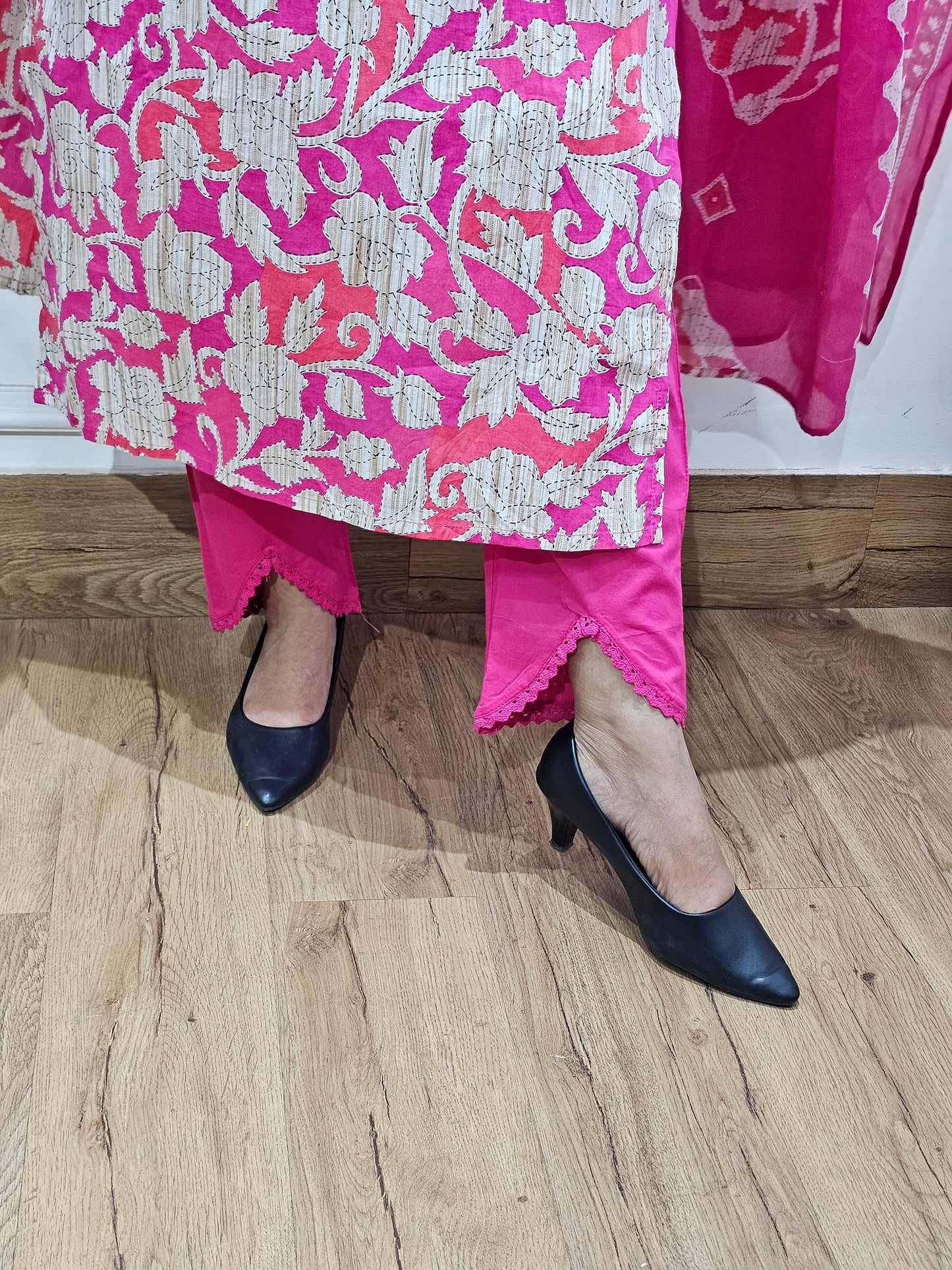 Jeenas floral cotton strap suit set