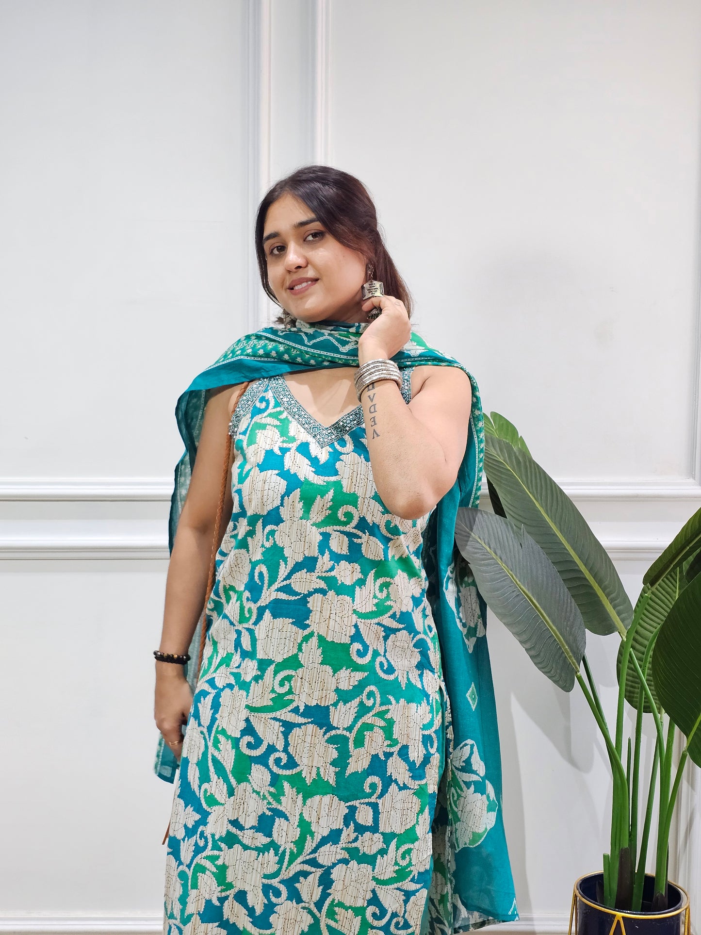 Jeenas floral cotton strap suit set