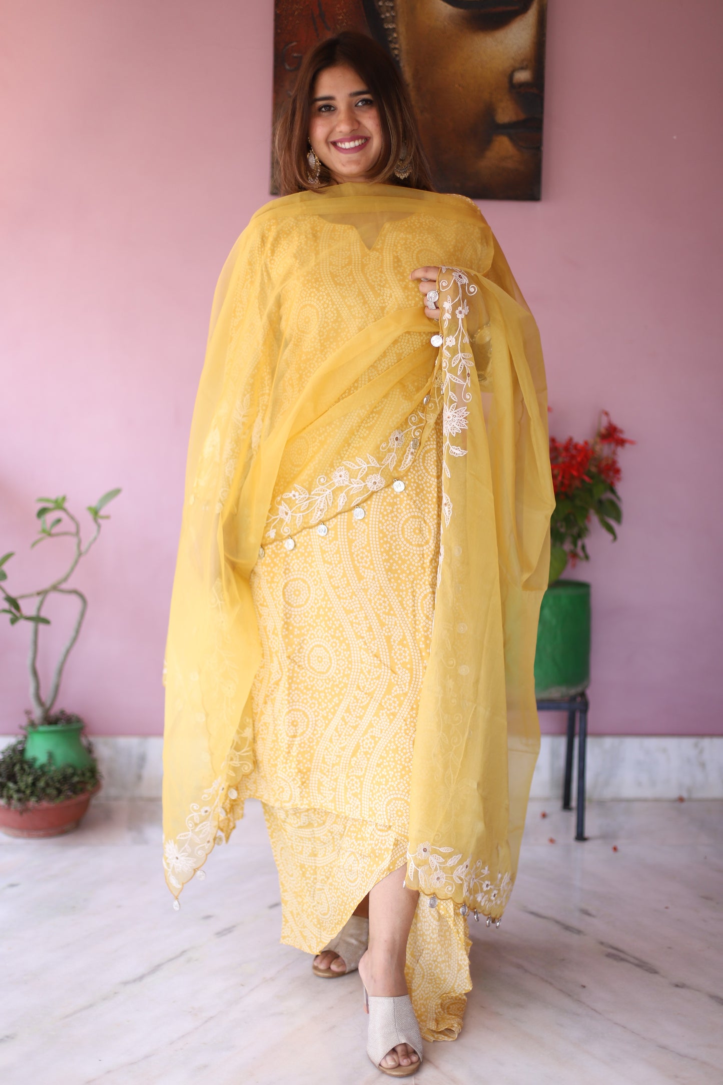 JEENAS Women Yellow Pure Masleen Set With Organza Duppata