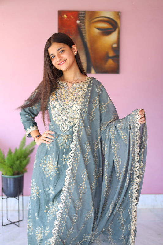 JEENAS Cotton Nyra Cut