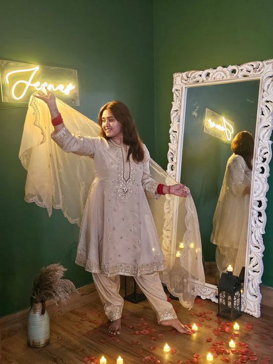 JEENAS kurta, salvar and dupatta