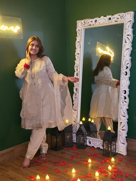JEENAS kurta, salvar and dupatta