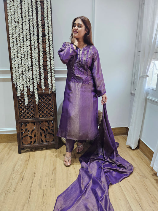 JEENAS pure tissue with thread work suit