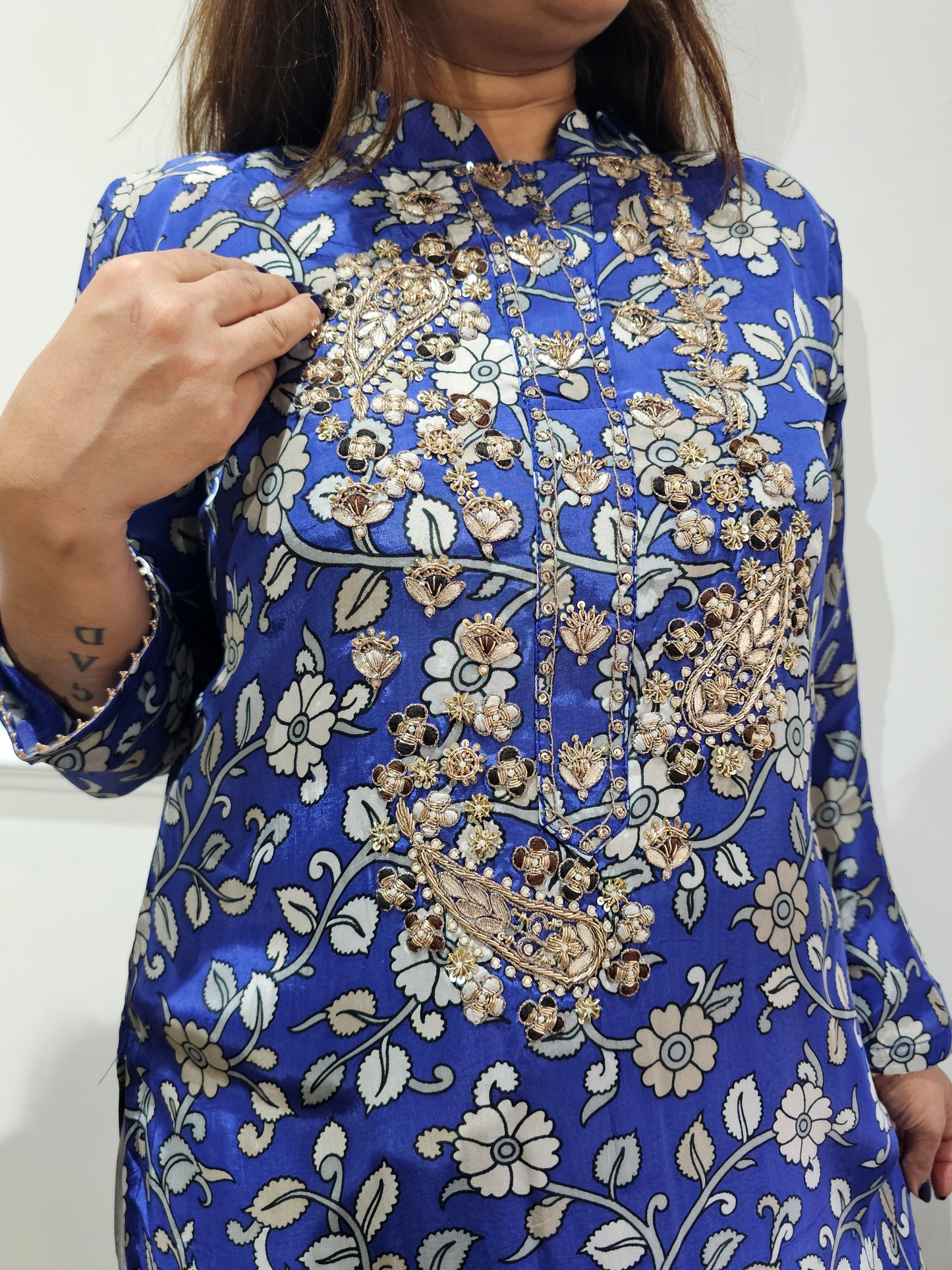 JEENAS pure crape with zardogi work kurta