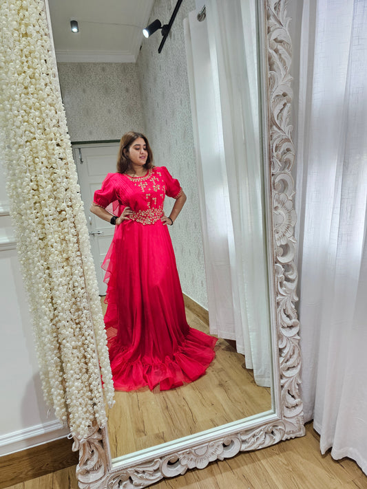Jeenas silk gown