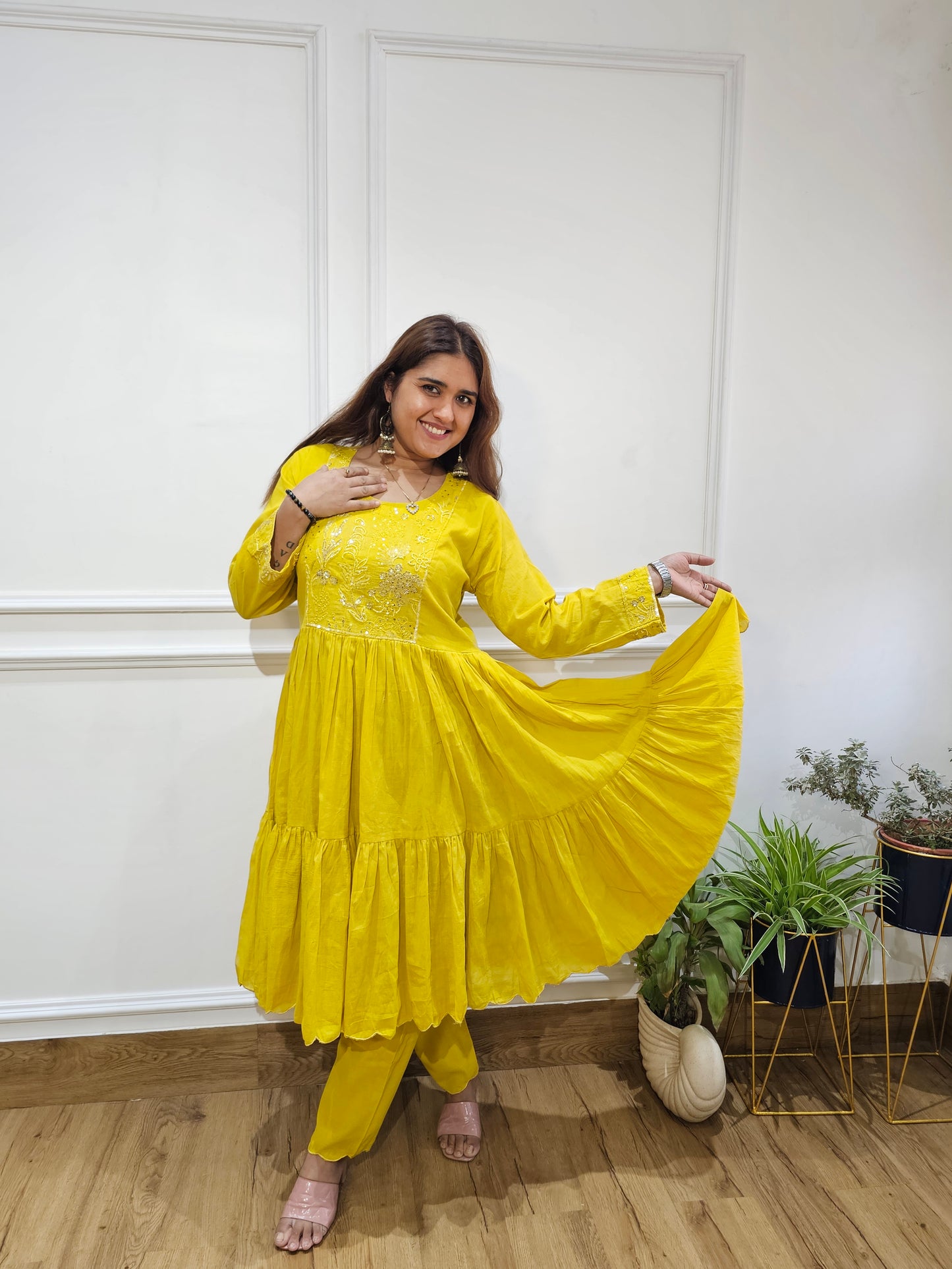 Jeenas short anarkali set