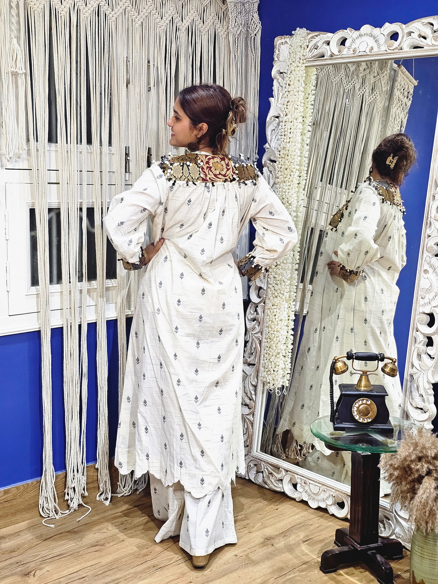 Jeenas 3 piece plaza set