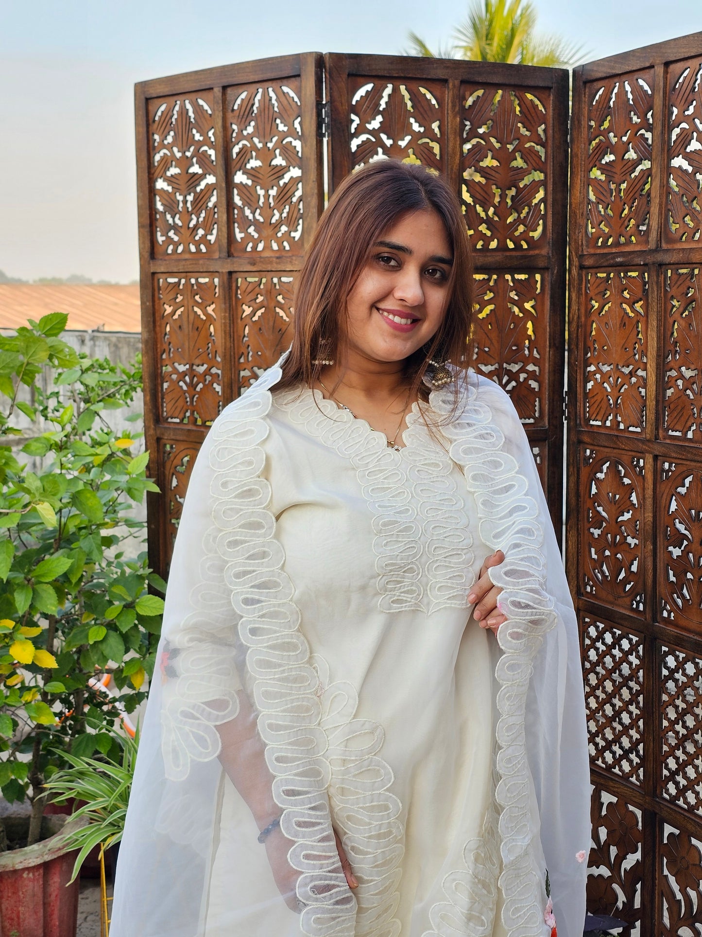 Jeenas organza straight cut suit