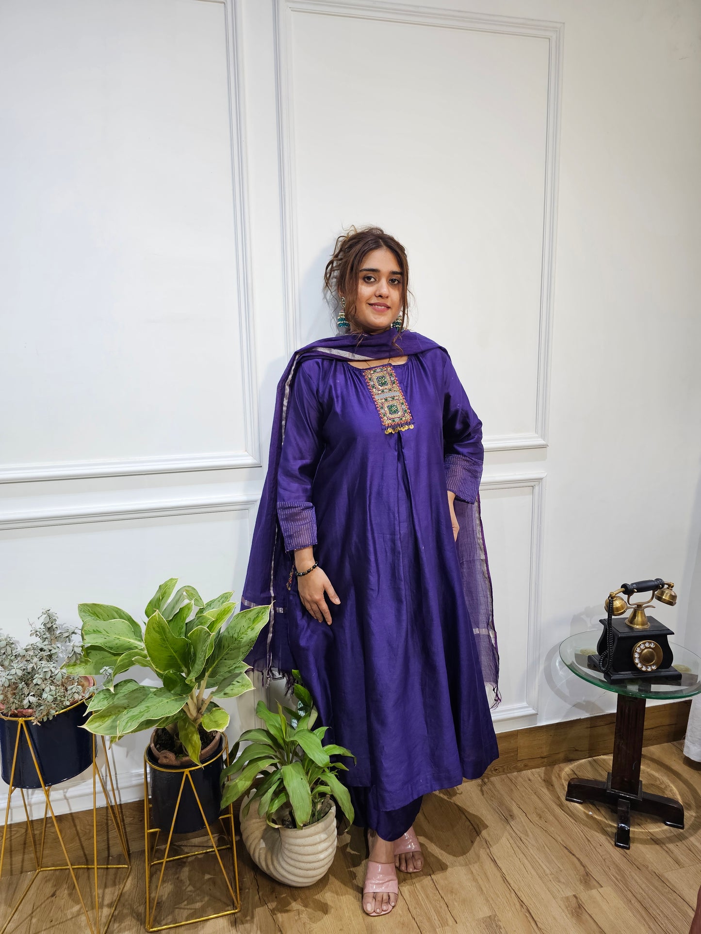 Jeenas silk suit set