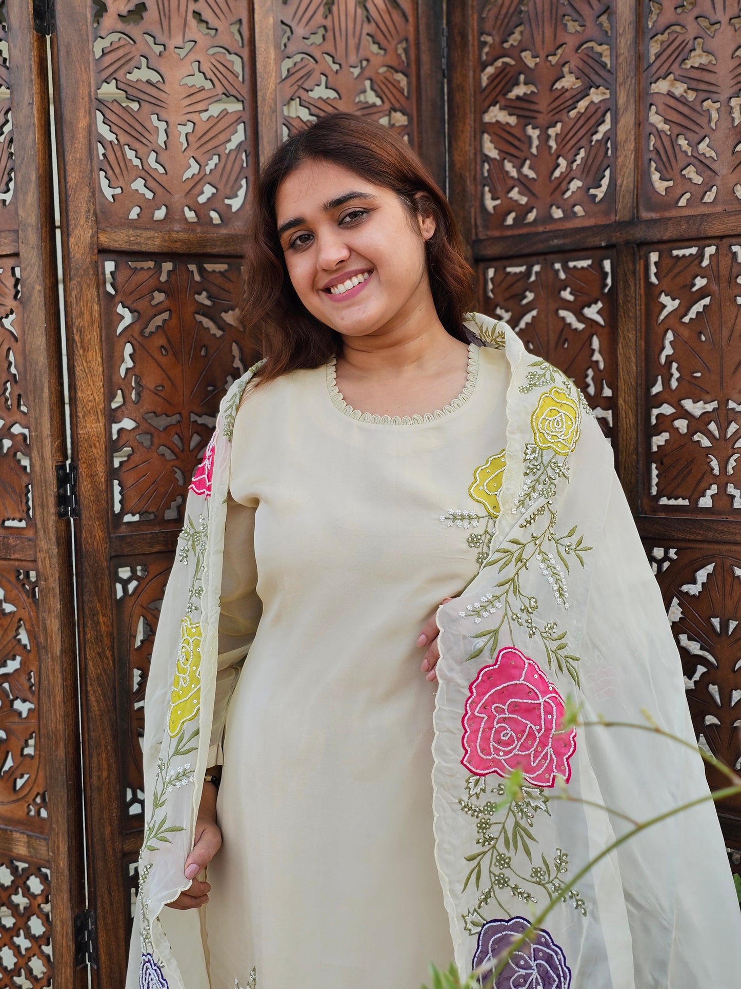 Jeenas Applique ivory suit set