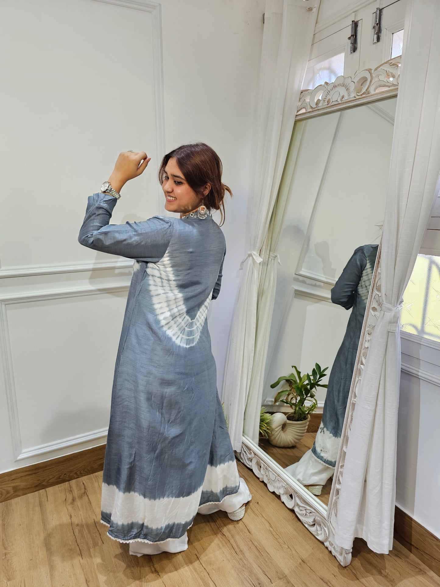 Jeenas gry white indowestern set