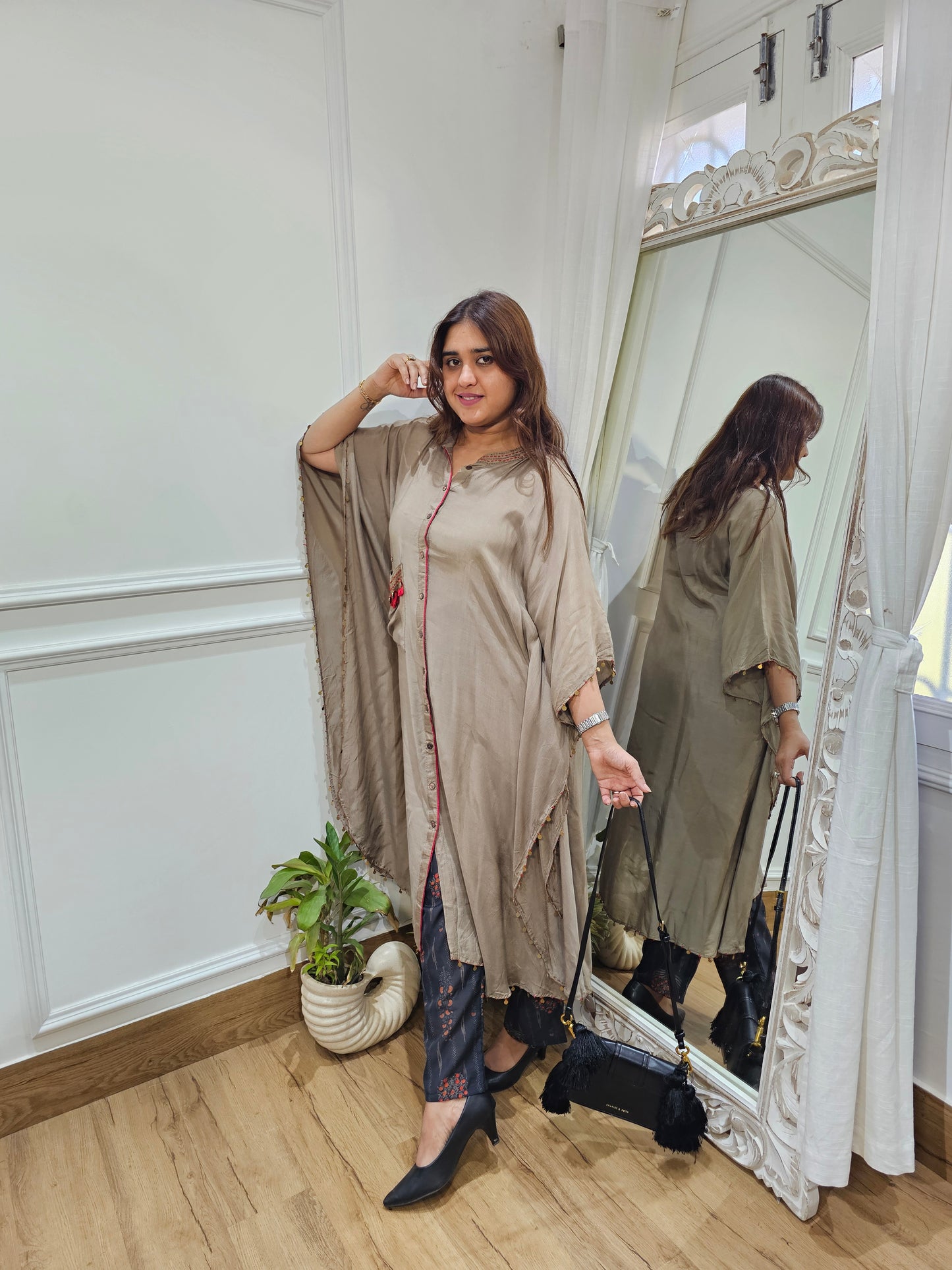 Jeenas kaftan kurta pant