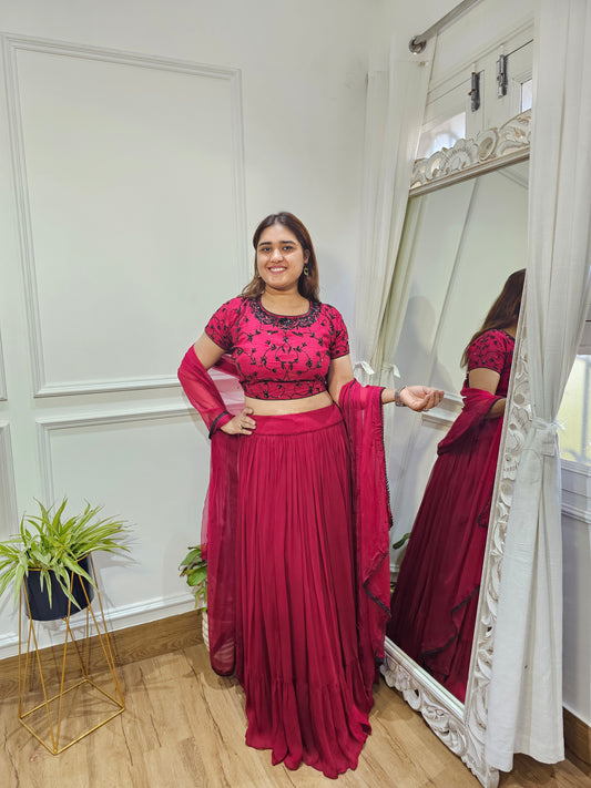 Jeenas marrun gorget lehnga