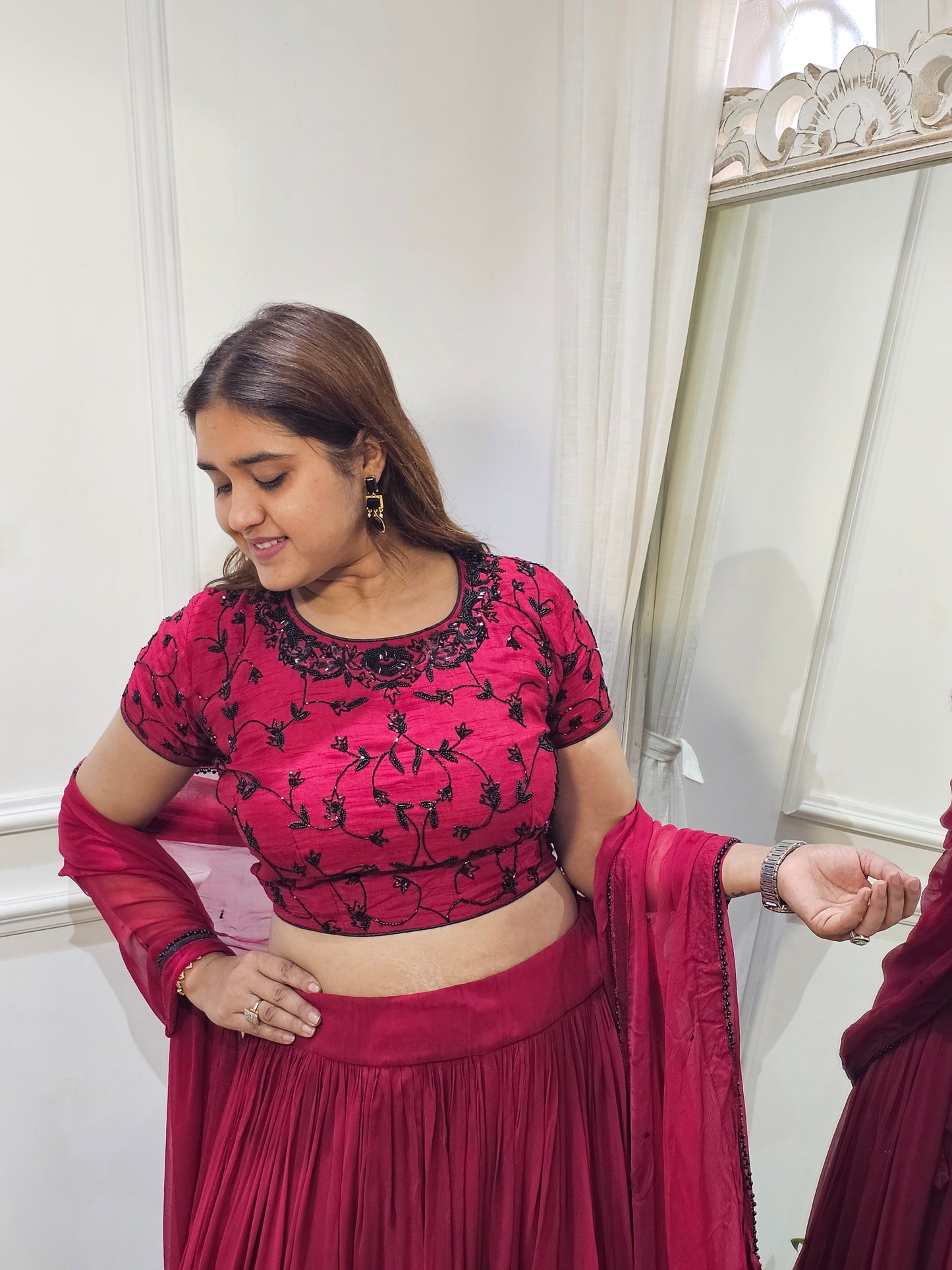 Jeenas marrun gorget lehnga