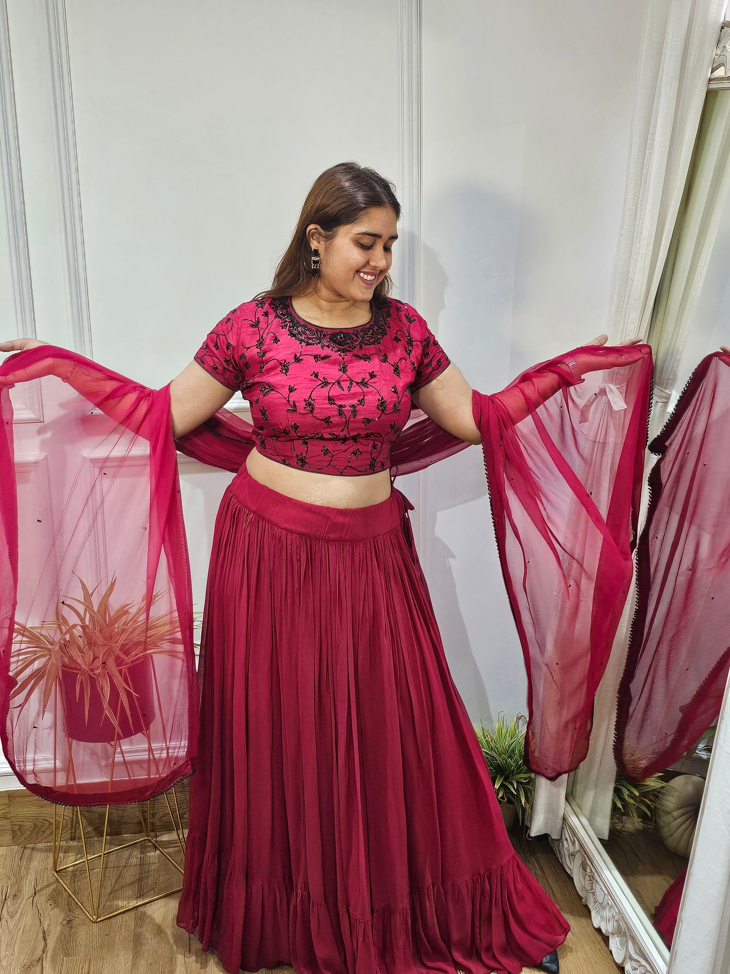 Jeenas marrun gorget lehnga