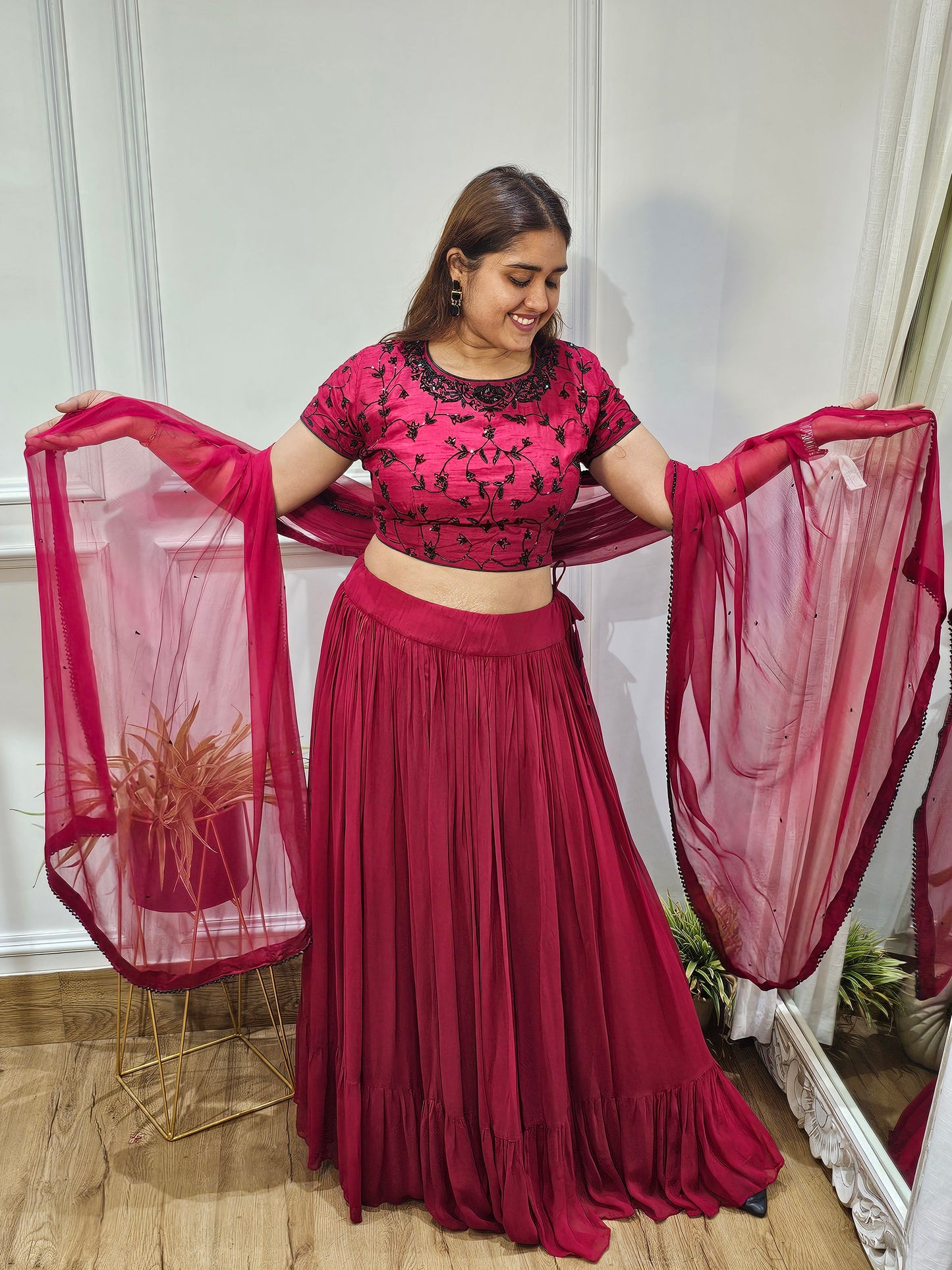Jeenas marrun gorget lehnga