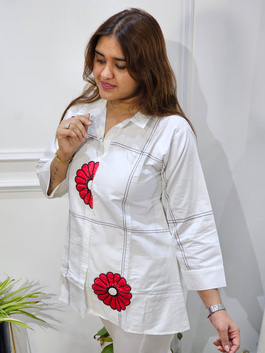 Jeenas white thread detailed cordset