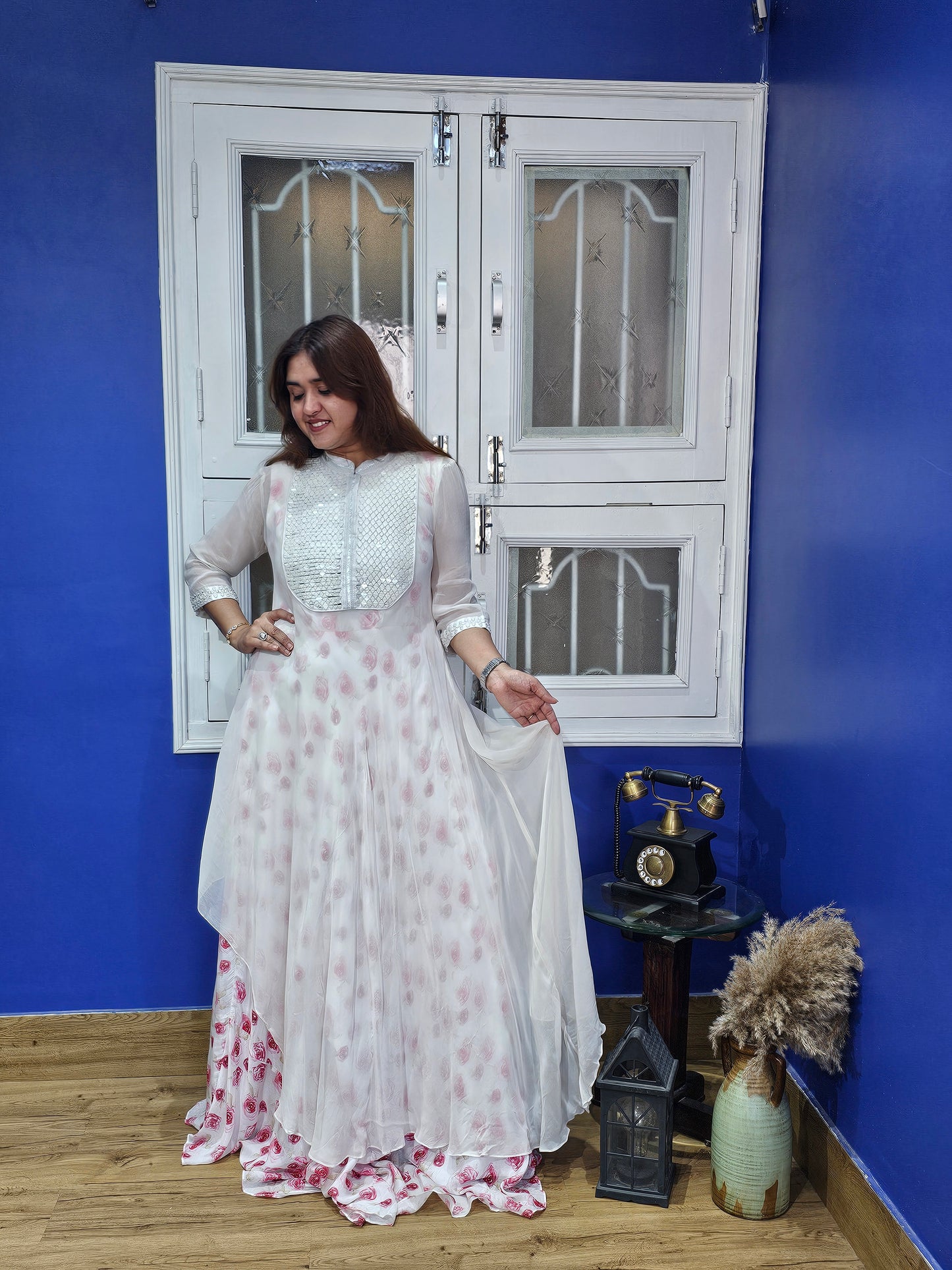Jeenas white rose gown