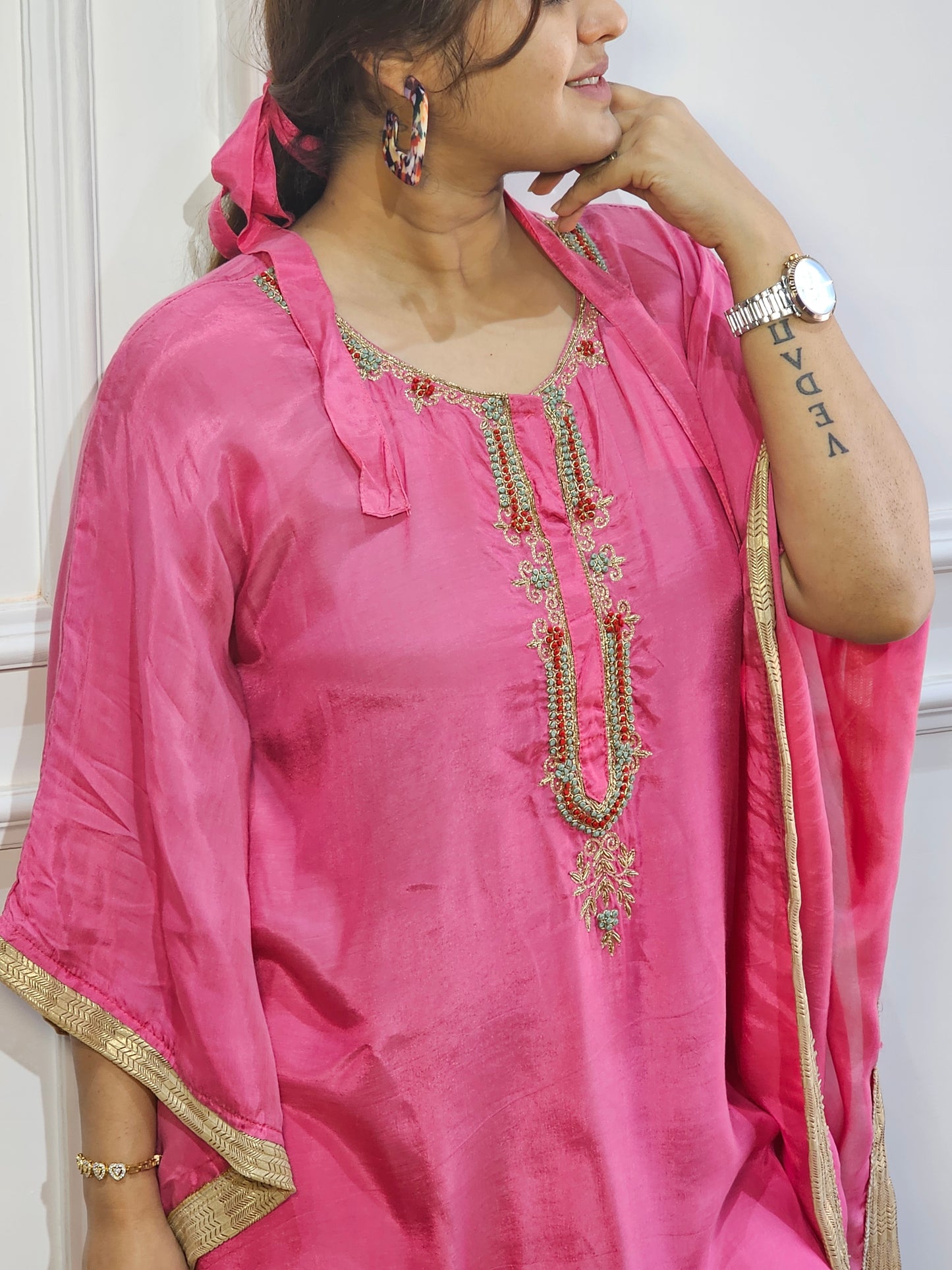 Jeenas kafta pink cordset