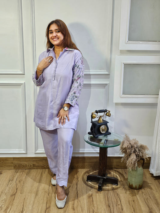 Jeenas embroidery cordset