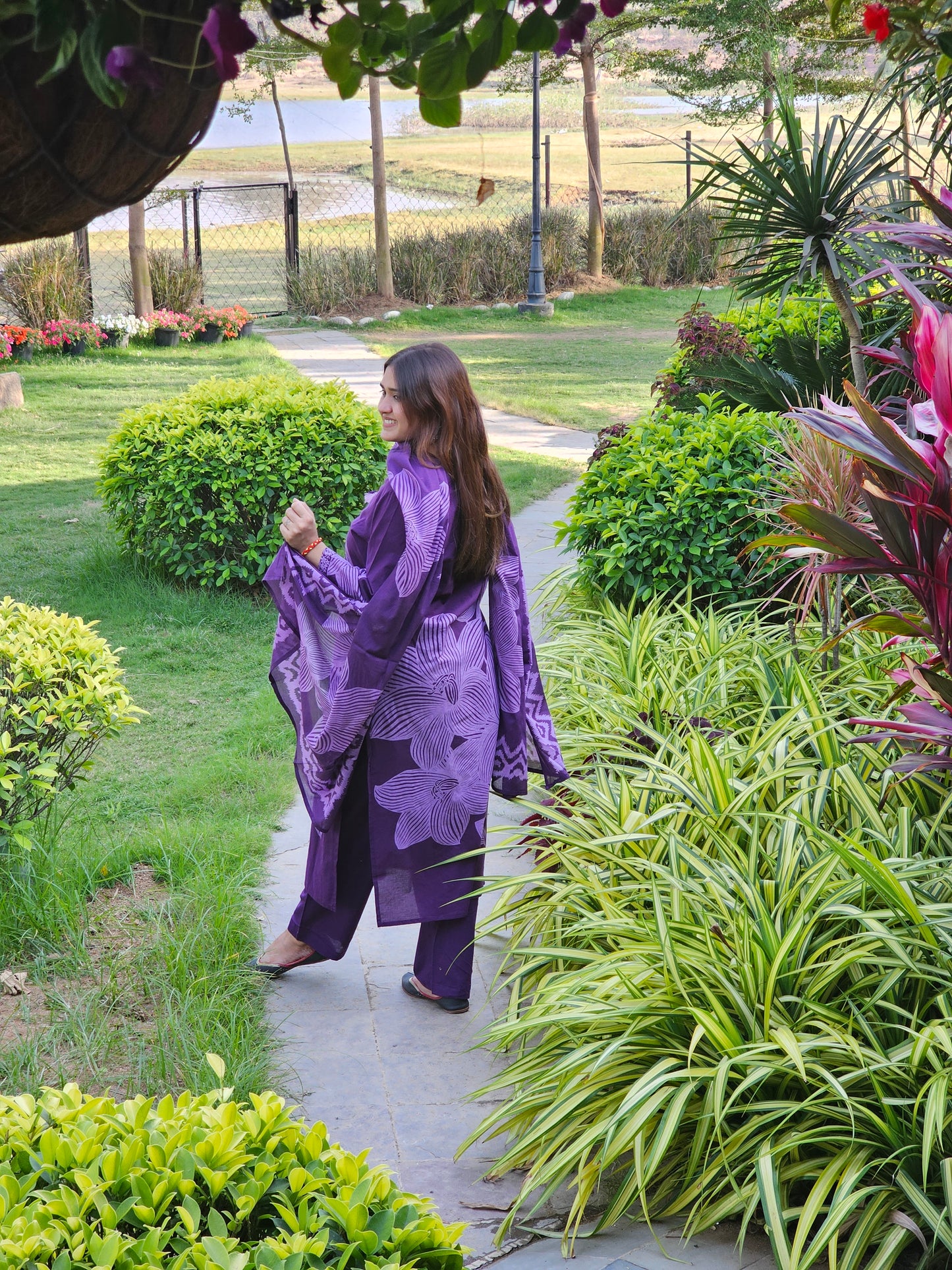 Jeenas flower print straight suit set