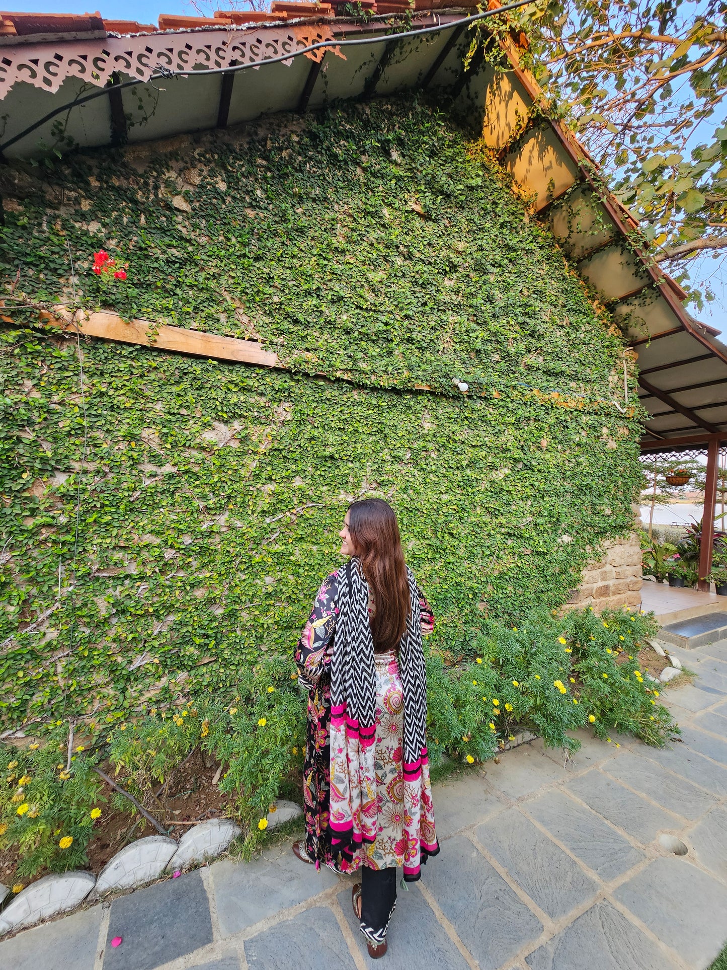 Jeenas floral crepe suit set