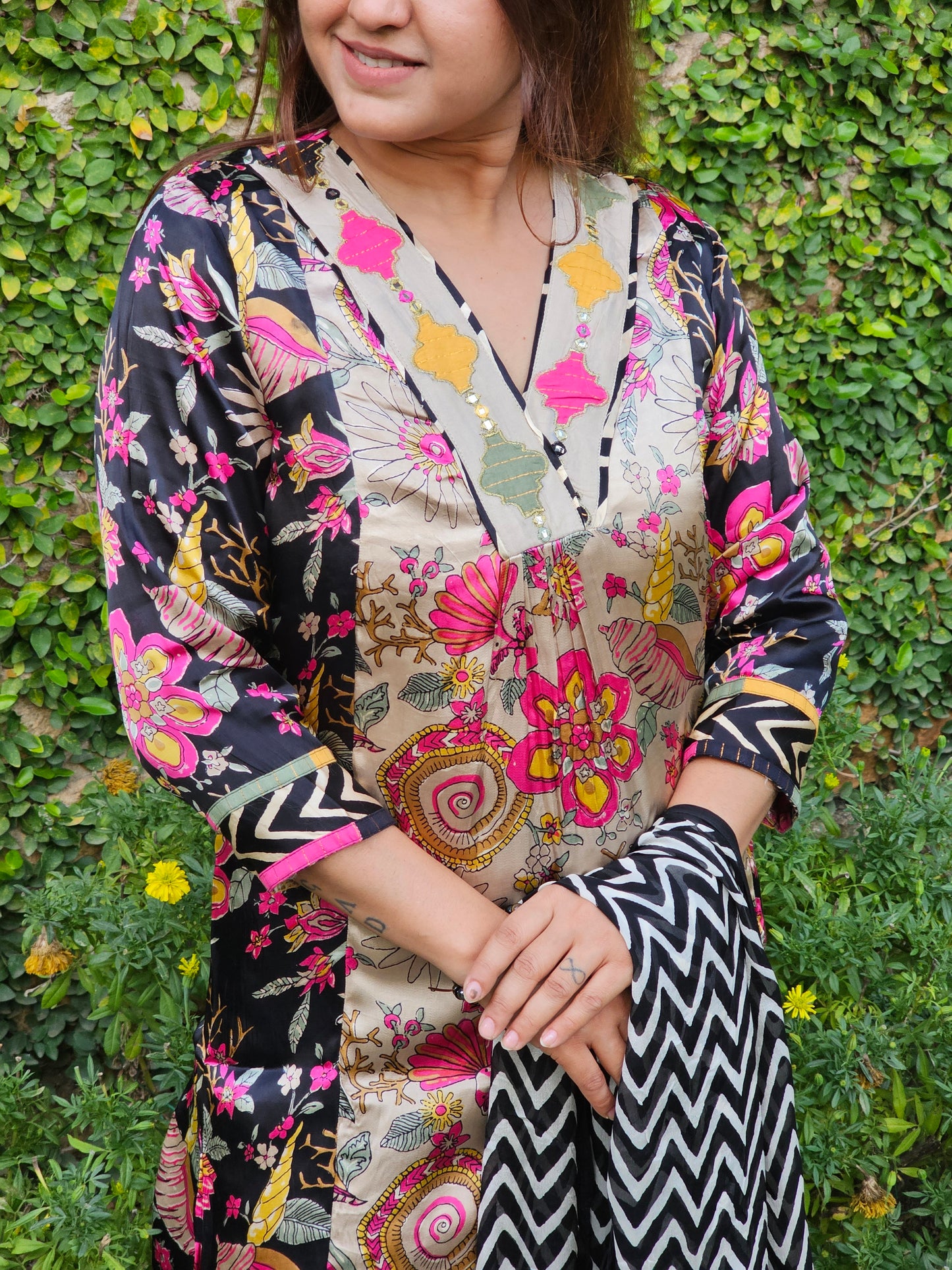 Jeenas floral crepe suit set